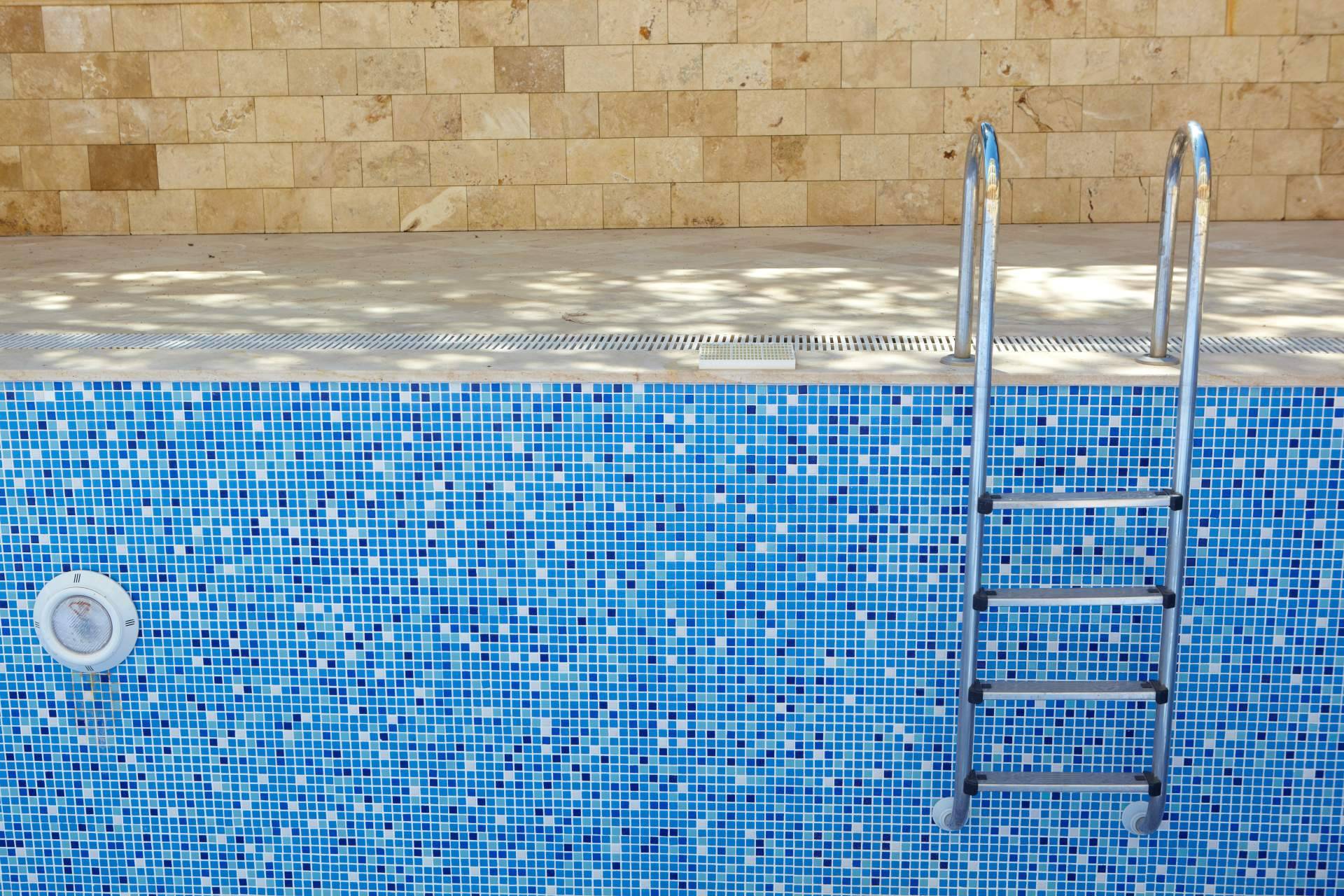 No Más Fugas y la localización de fugas de agua en piscinas y viviendas particulares
