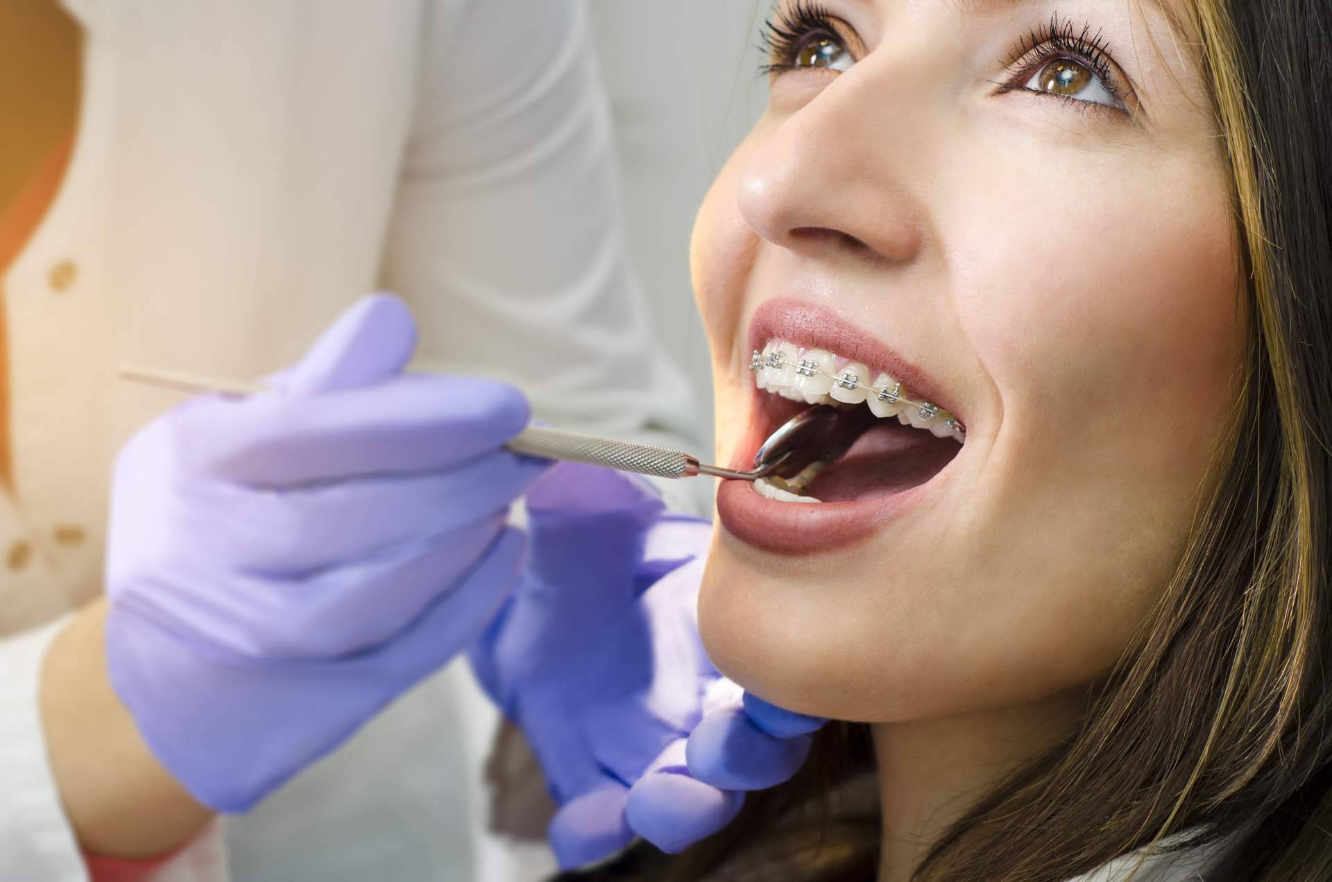 La importancia de acudir a centros expertos en ortodoncia como la Clínica Dental Delgado