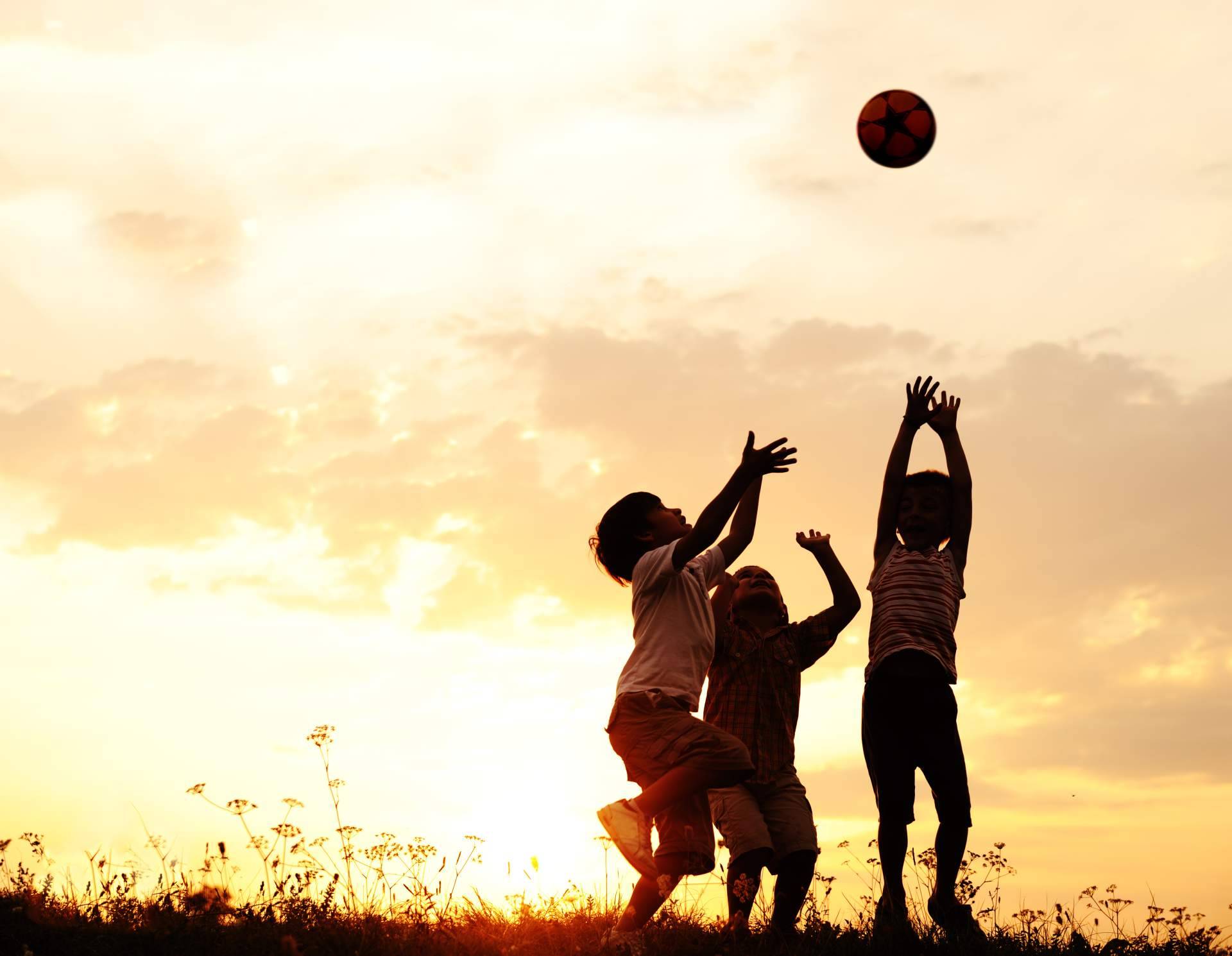 La importancia del deporte en el desarrollo de los niños, por Santiago Romero Granados