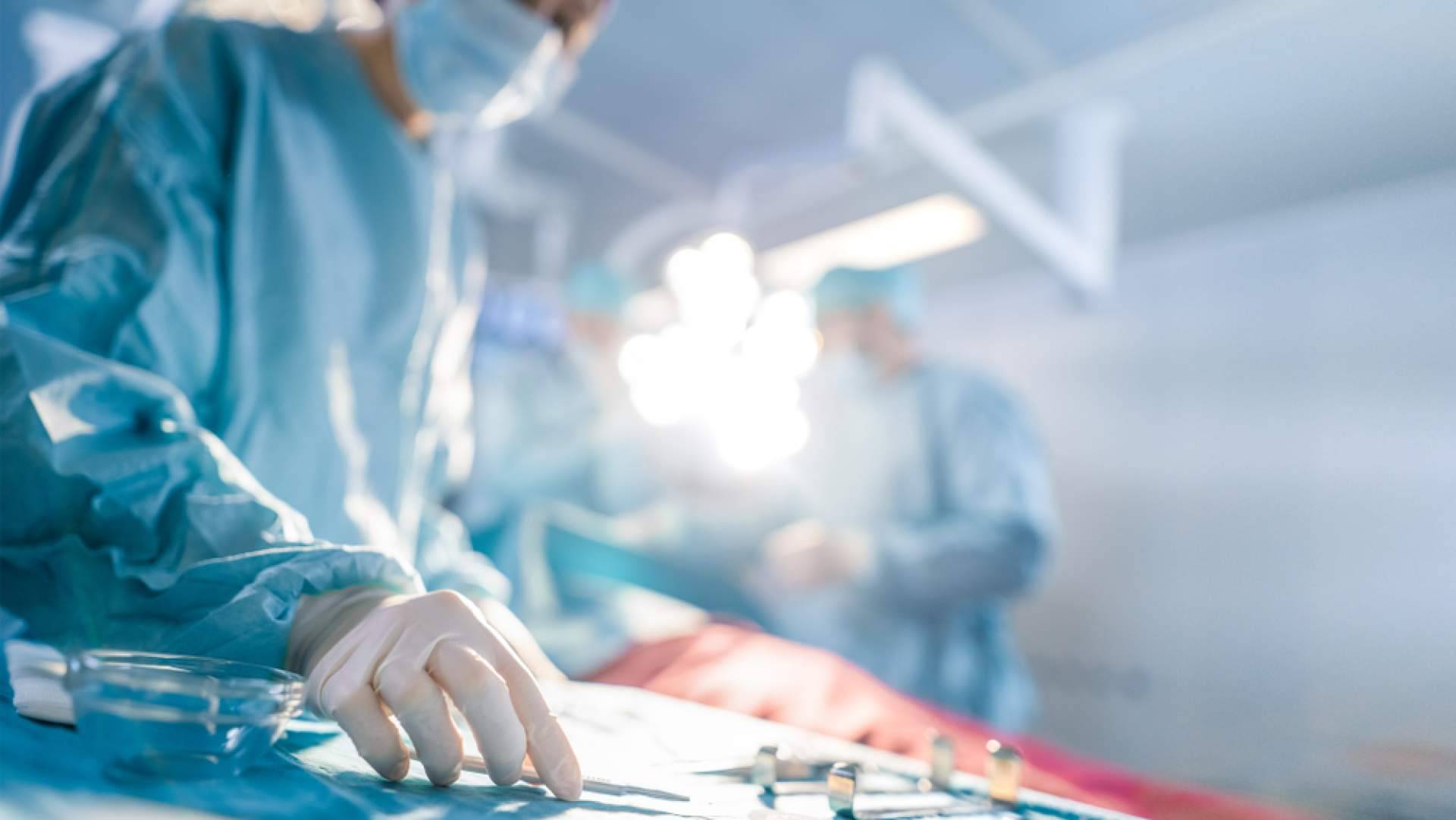 Entrevista al doctor Javier Martínez Pascuas, experto en cirugía general y digestiva Barcelona