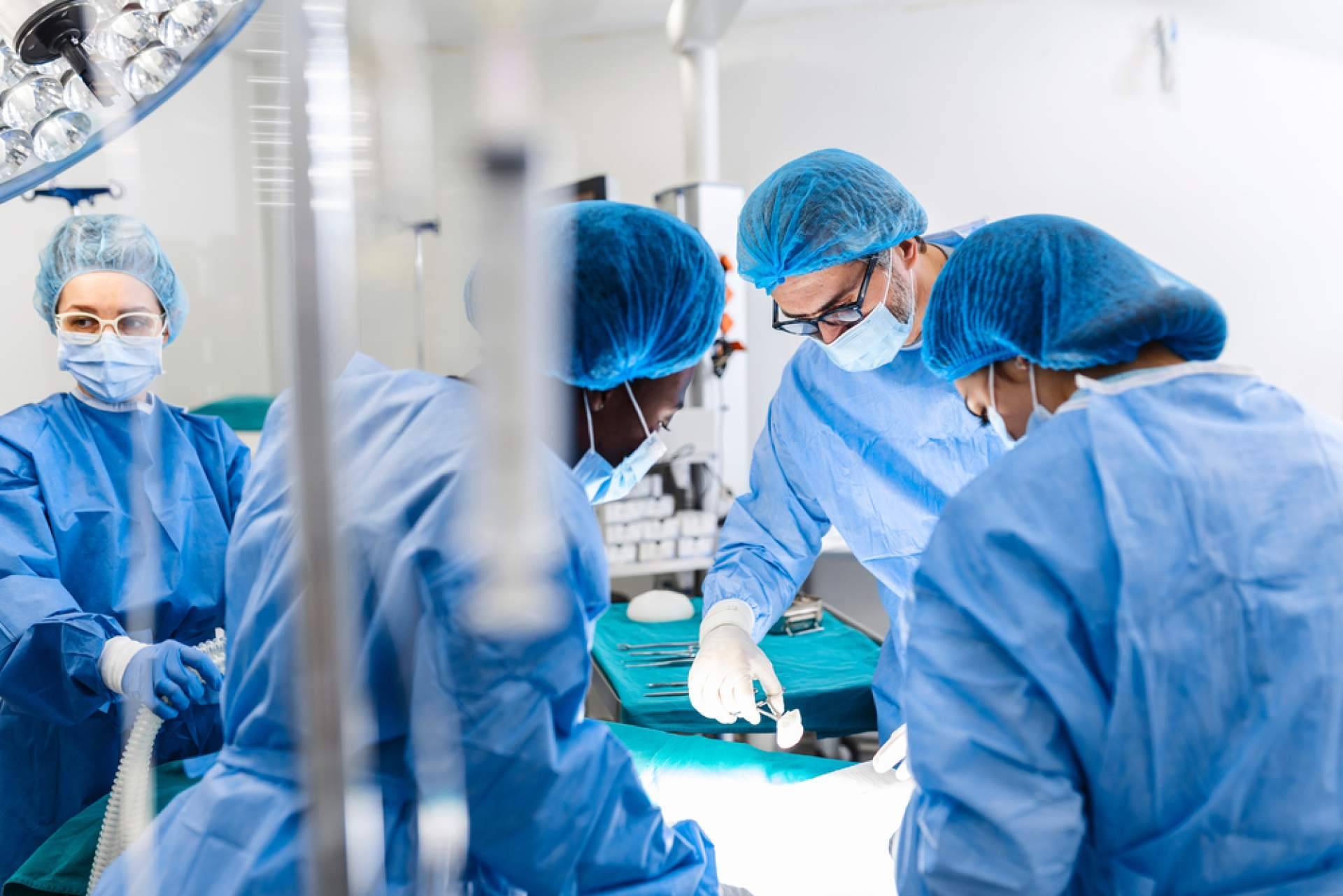 Métodos y tecnología de vanguardia para reducir dolor y traumas por quiste pilonidal
