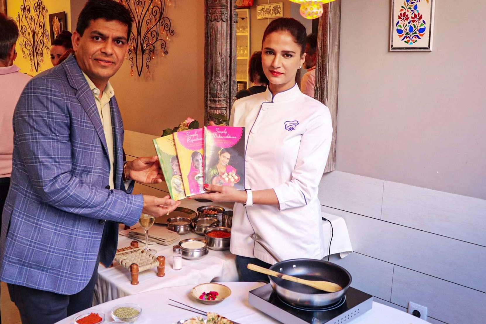 Ahora también se puede disfrutar en la Gran Vía de Madrid del restaurante cuya carta ha sido elaborada por la ganadora de Master Chef India ofrece un menú degustación por solo 31 €