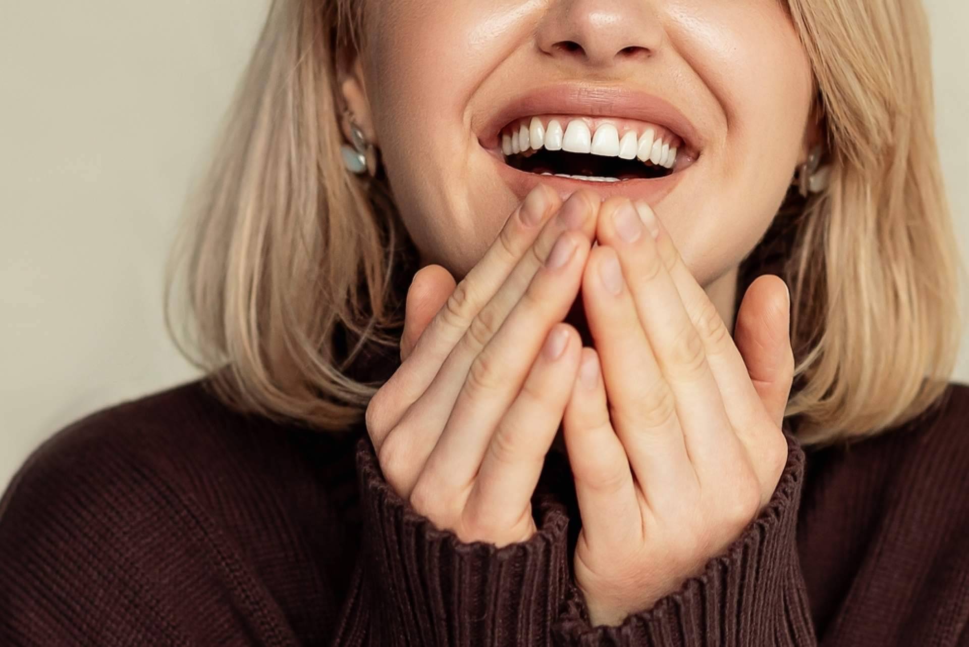 Con las microcarillas dentales de Carlos Saíz Smile se consiguen resultados naturales