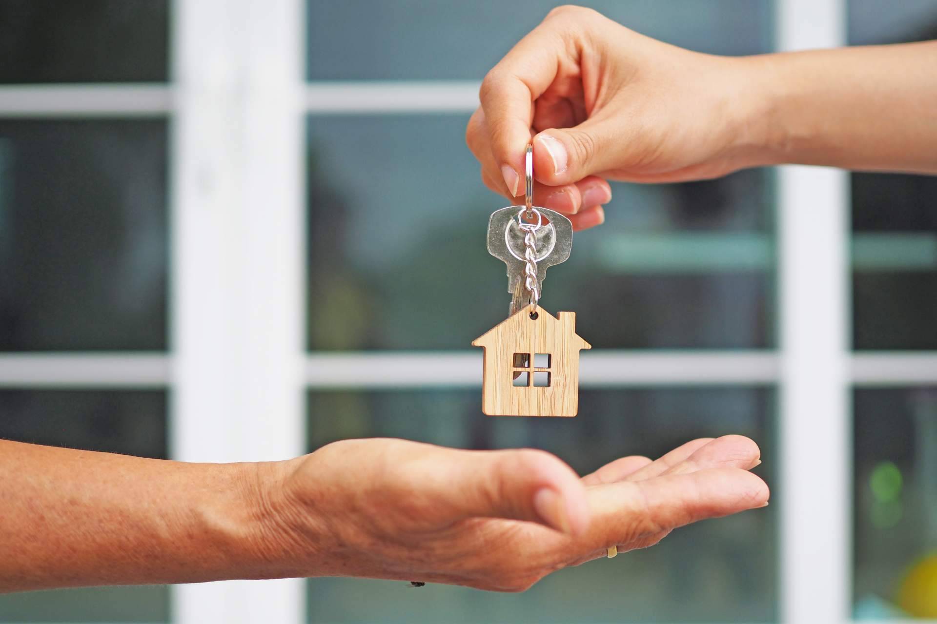 SwiftFlats y sus principales beneficios frente a una inmobiliaria para alquileres de larga estancia