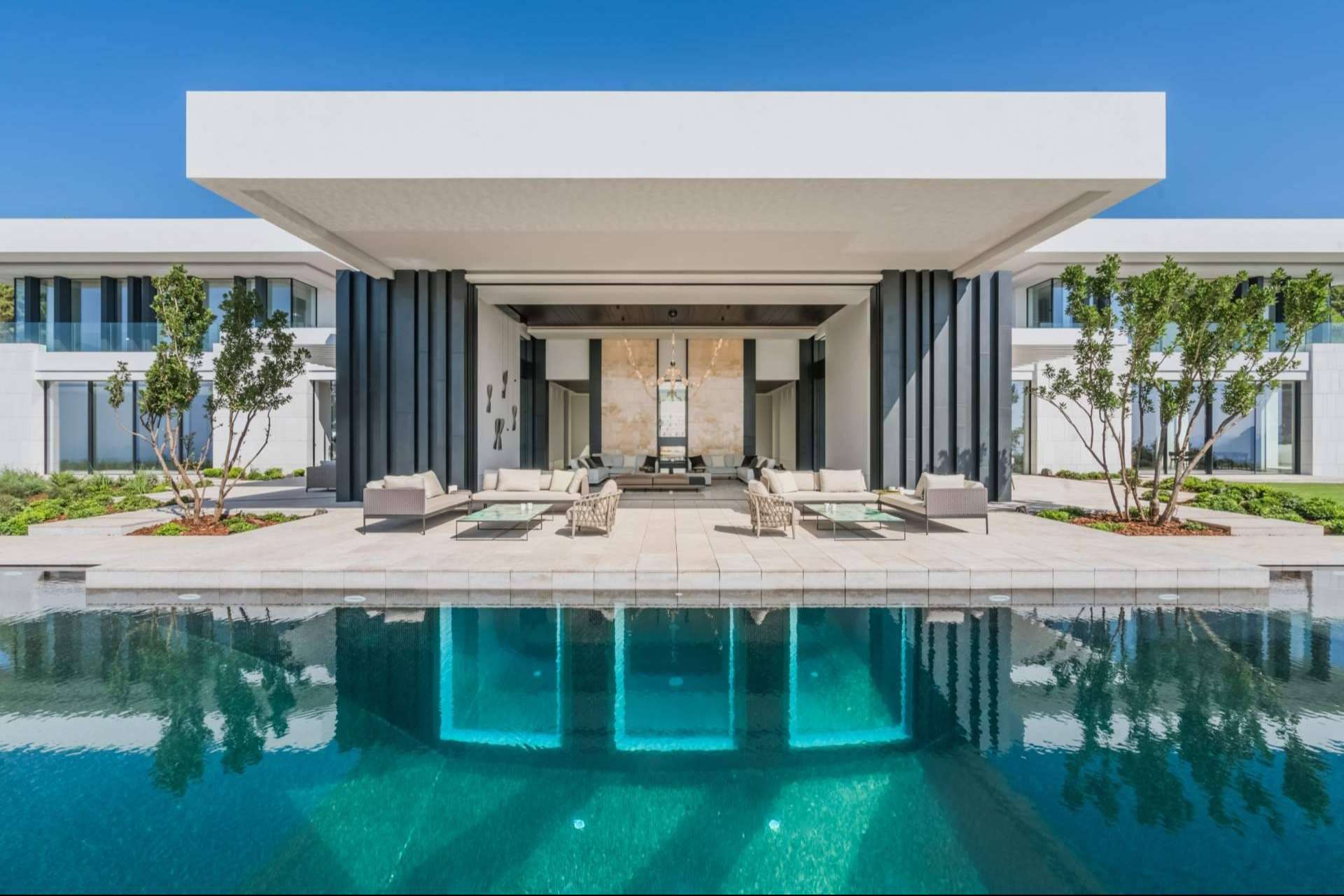 Razones por las que invertir en una residencia de lujo en La Zagaleta, Málaga, por Zeuthen & Company