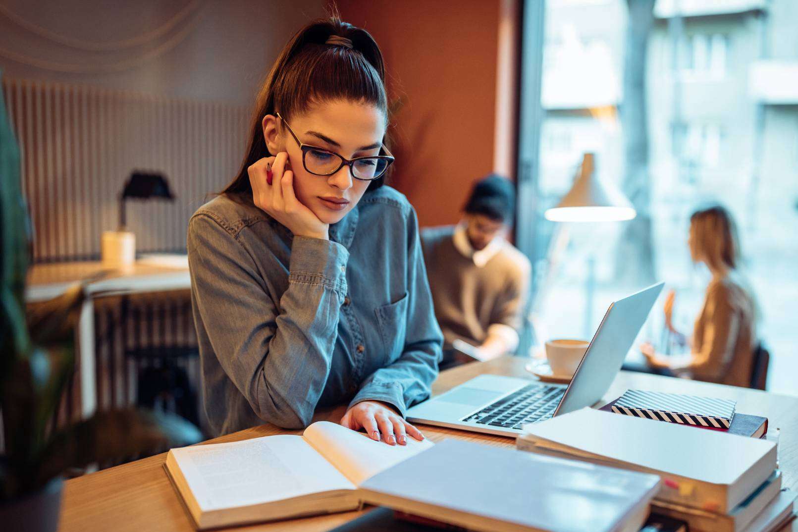 TuTFG, el servicio de asesoramiento para trabajos universitarios