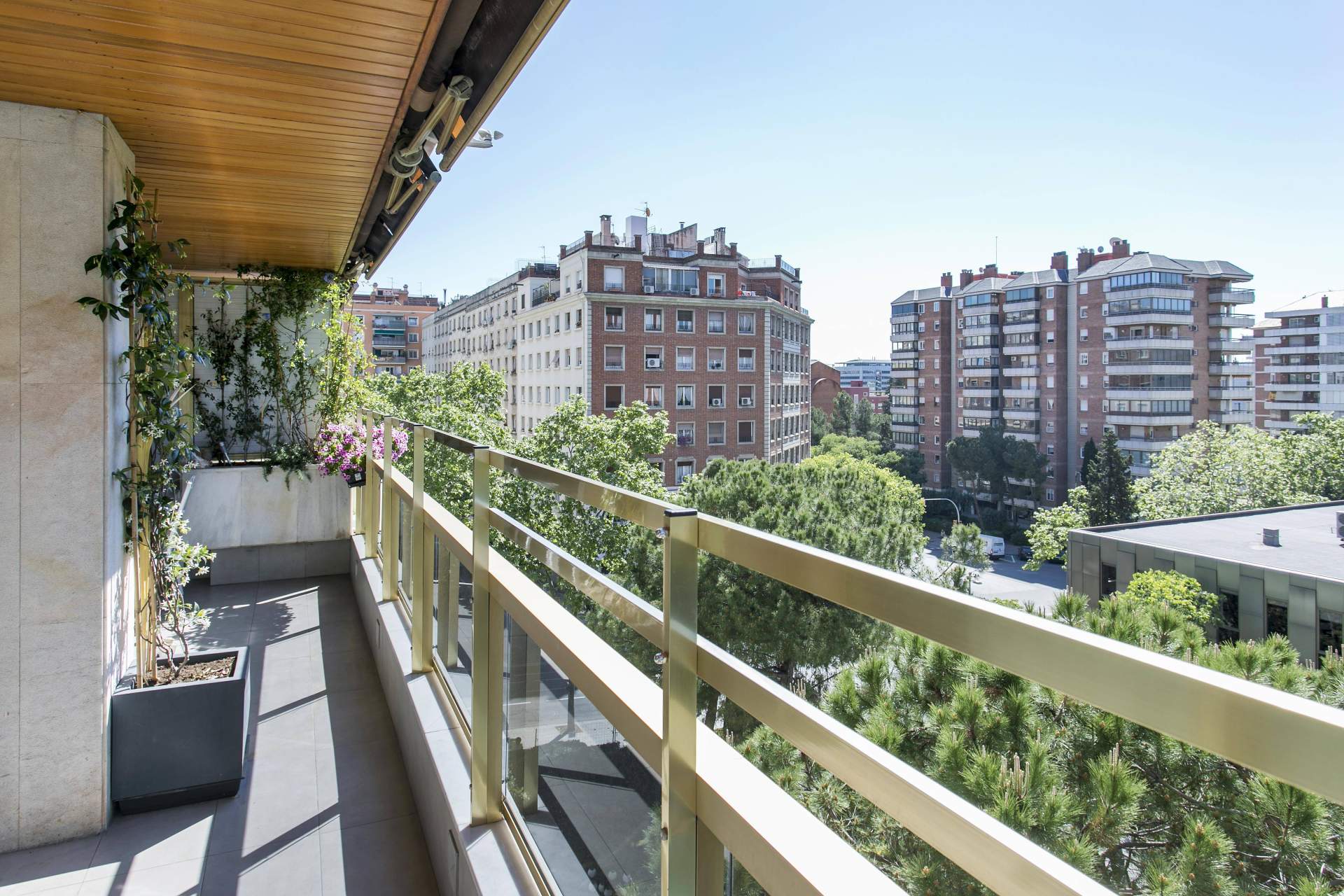 Encontrar pisos en alquiler en Barcelona con el equipo de expertos de Monika Rüsch