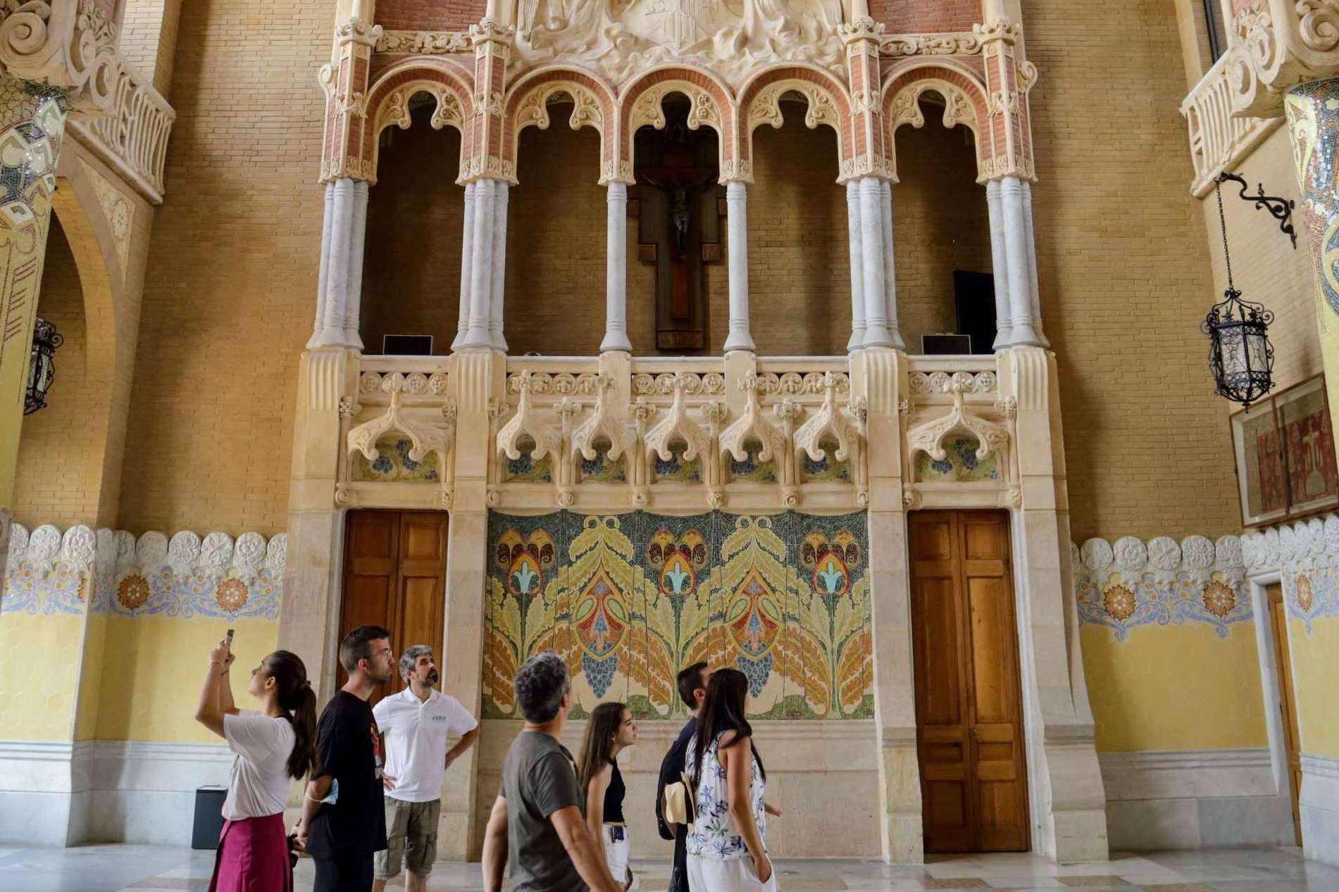 Descubrir uno de los mejores tesoros del Modernismo catalán en un tour guiado, el Hospital de Sant Pau