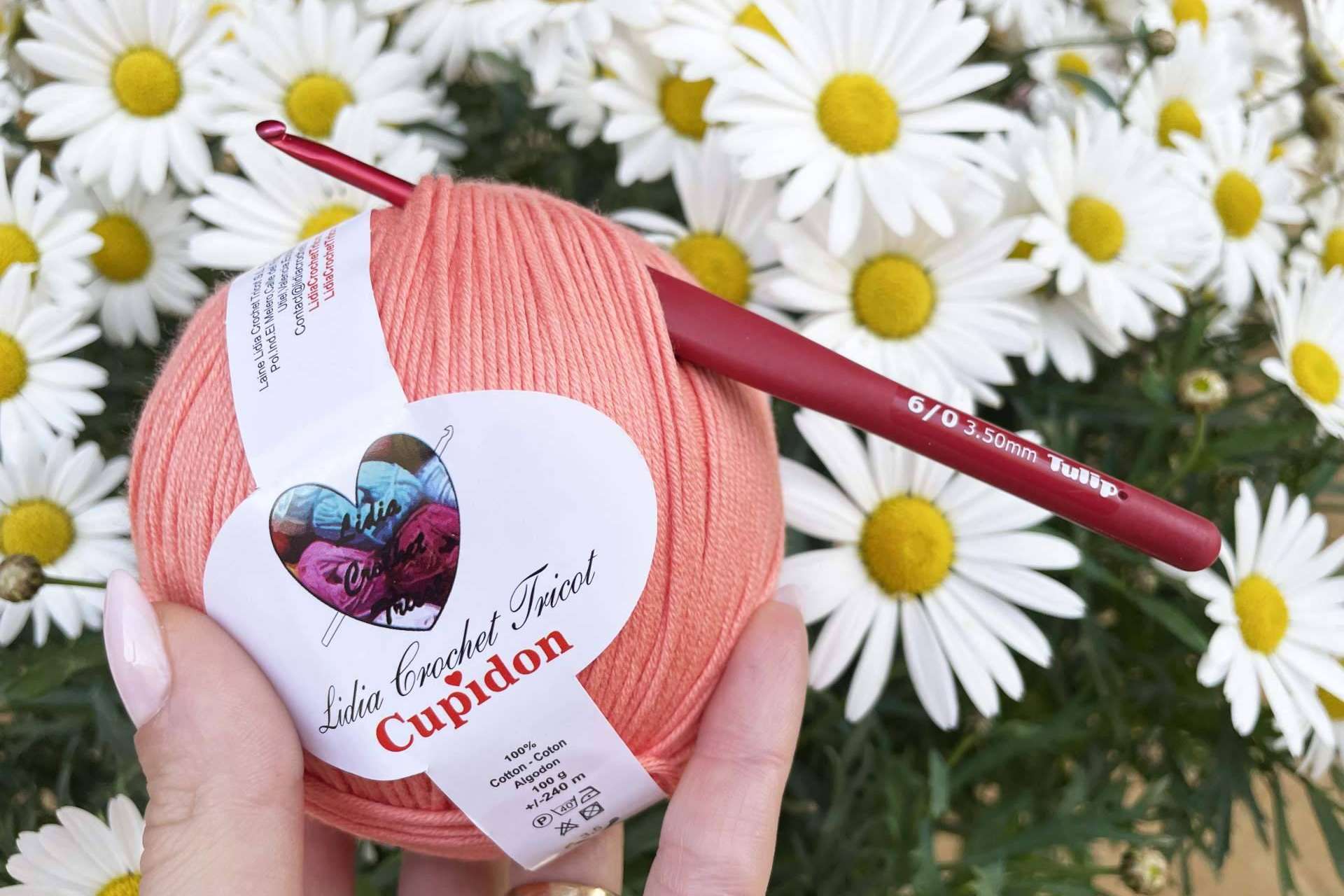 Lidia Crochet Tricot y sus hilos de algodón para diseñar un amigurumi al crochet