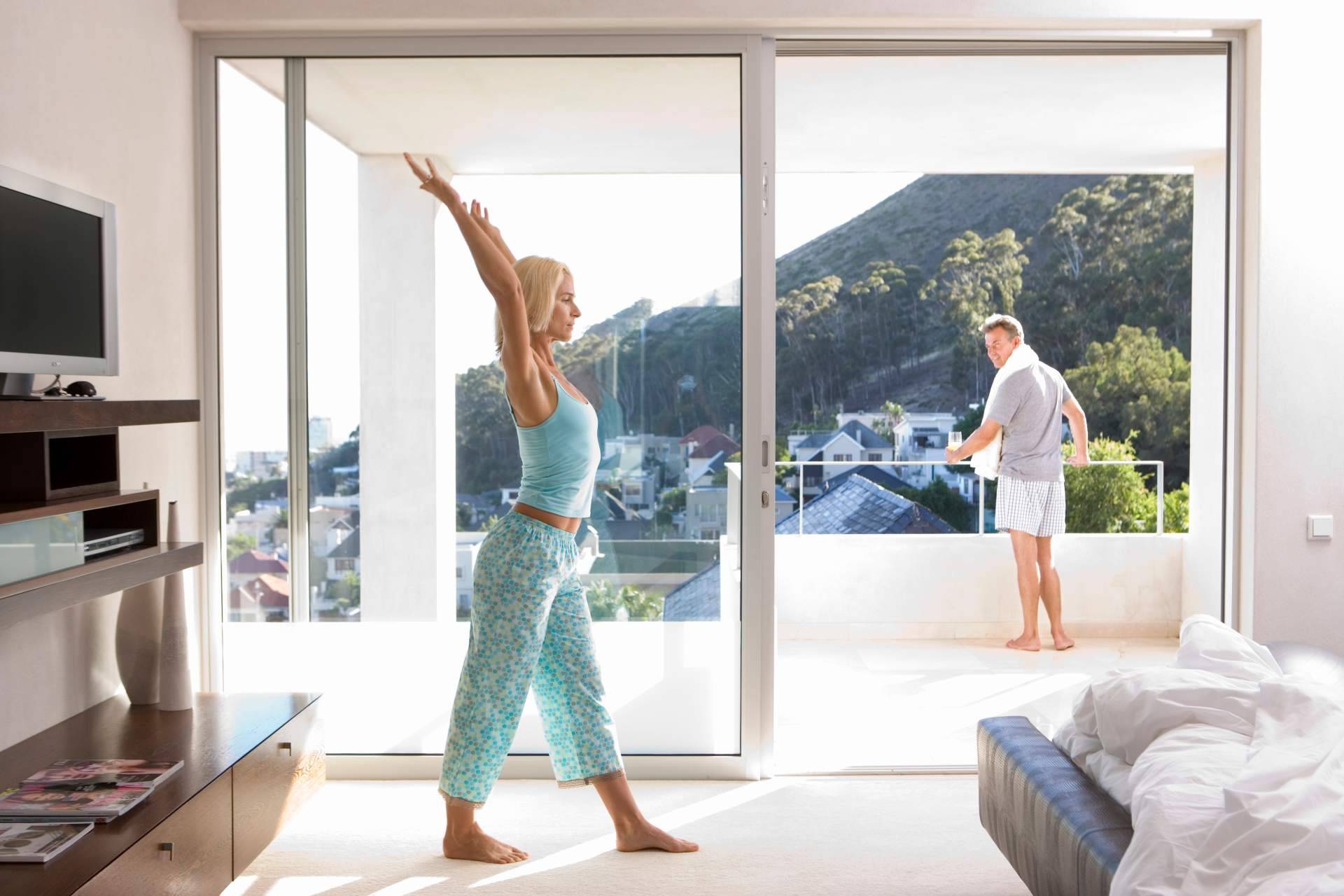 Aprovechar el sol del verano con subvenciones next generation y placas solares