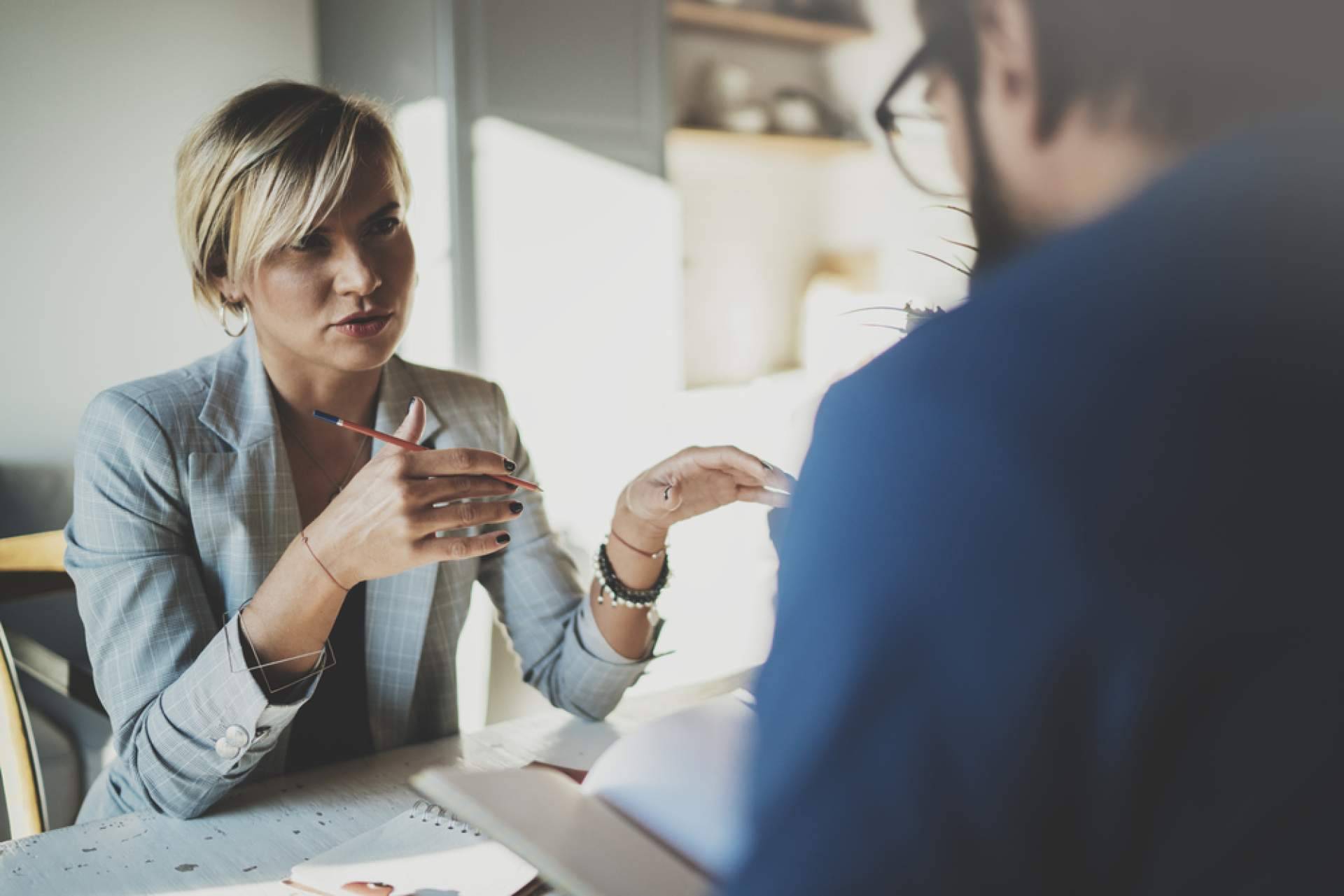 Las personas que estén perdidas en su carrera deben conocer el servicio de orientación profesional de Coacher
