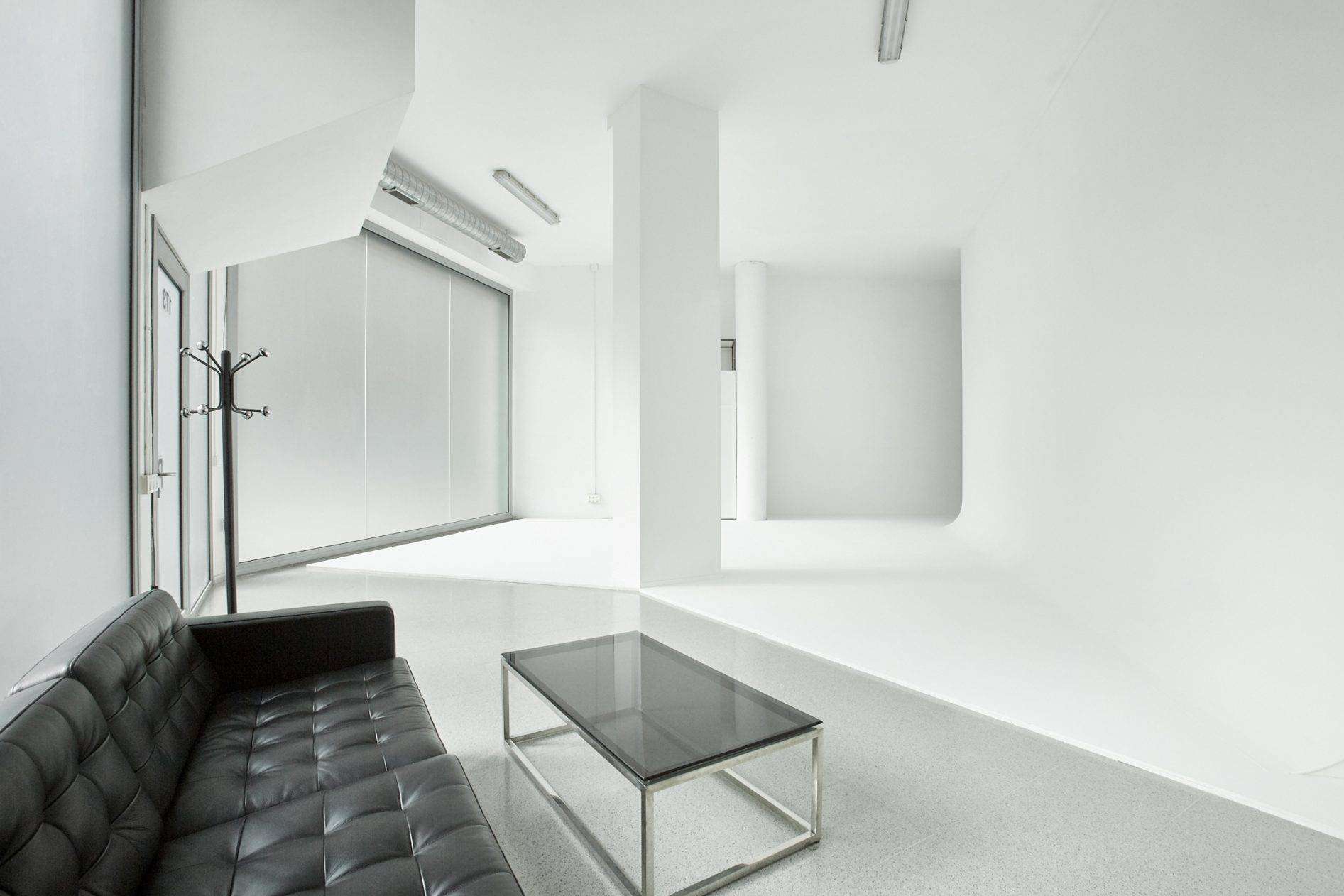 Alquilar un estudio fotográfico en Barcelona es posible con Studio P9