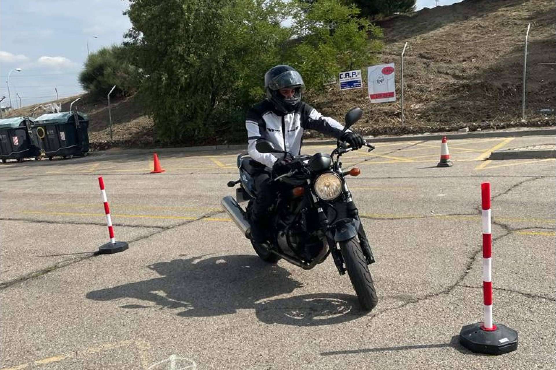 Requisitos para obtener el permiso de moto A, con Autoescuela Lucex