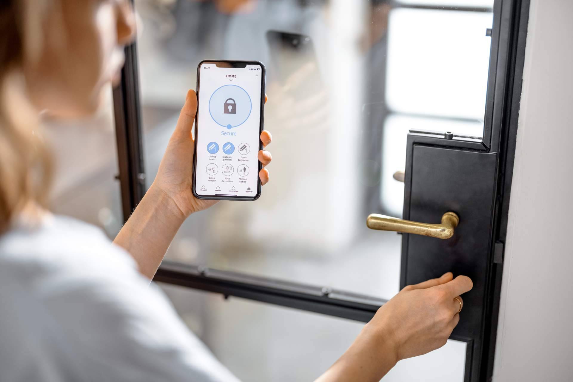 TheKey Host dispone de Easy Lock, la cerradura electrónica de Baintex para crear un hogar inteligente