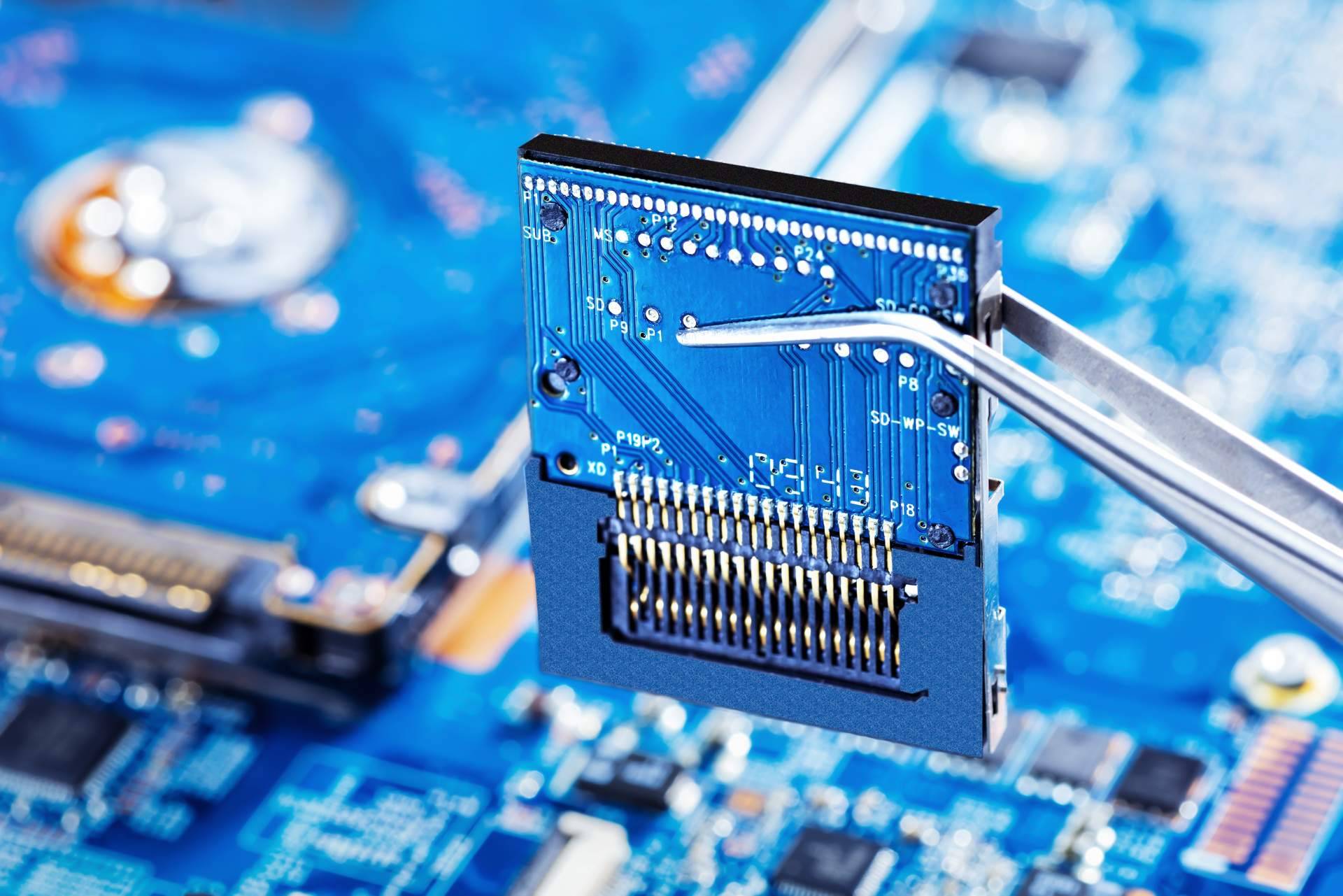 Los servicios de Apus Global permiten evitar las falsificaciones de chips electrónicos