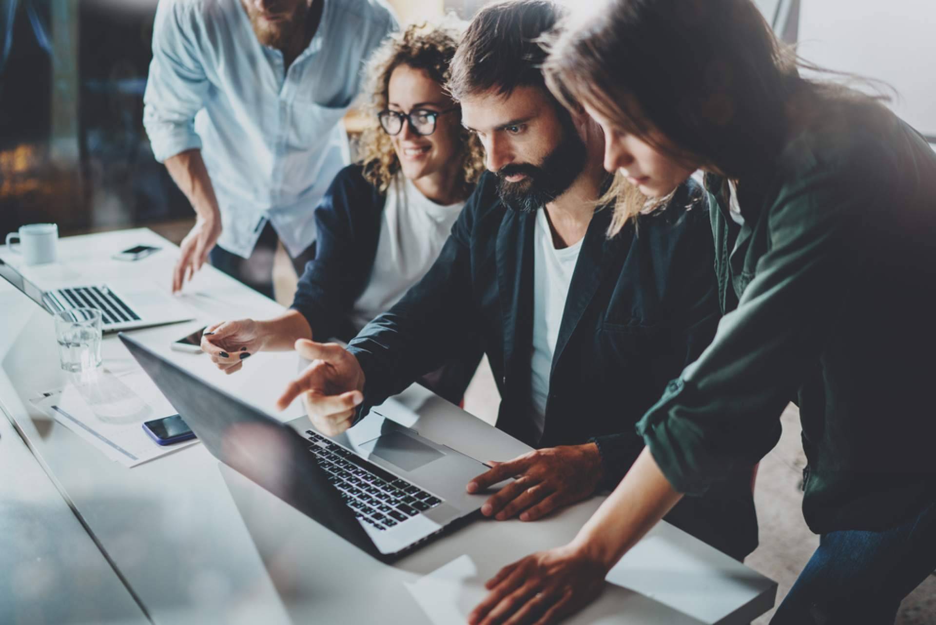 Brandarmies señala las ventajas para los negocios pequeños de llevar a cabo marketing de influencers