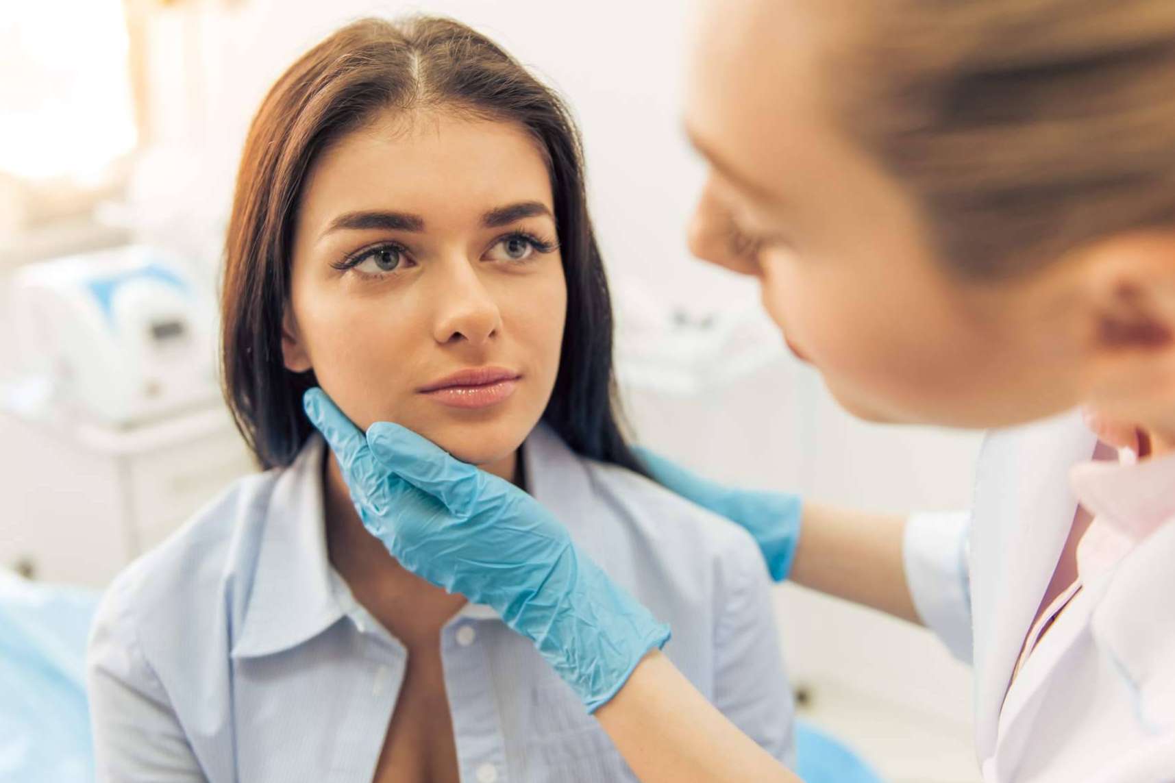 Formación en Medicina Estética con diploma universitario, de la mano de Dermasthetic