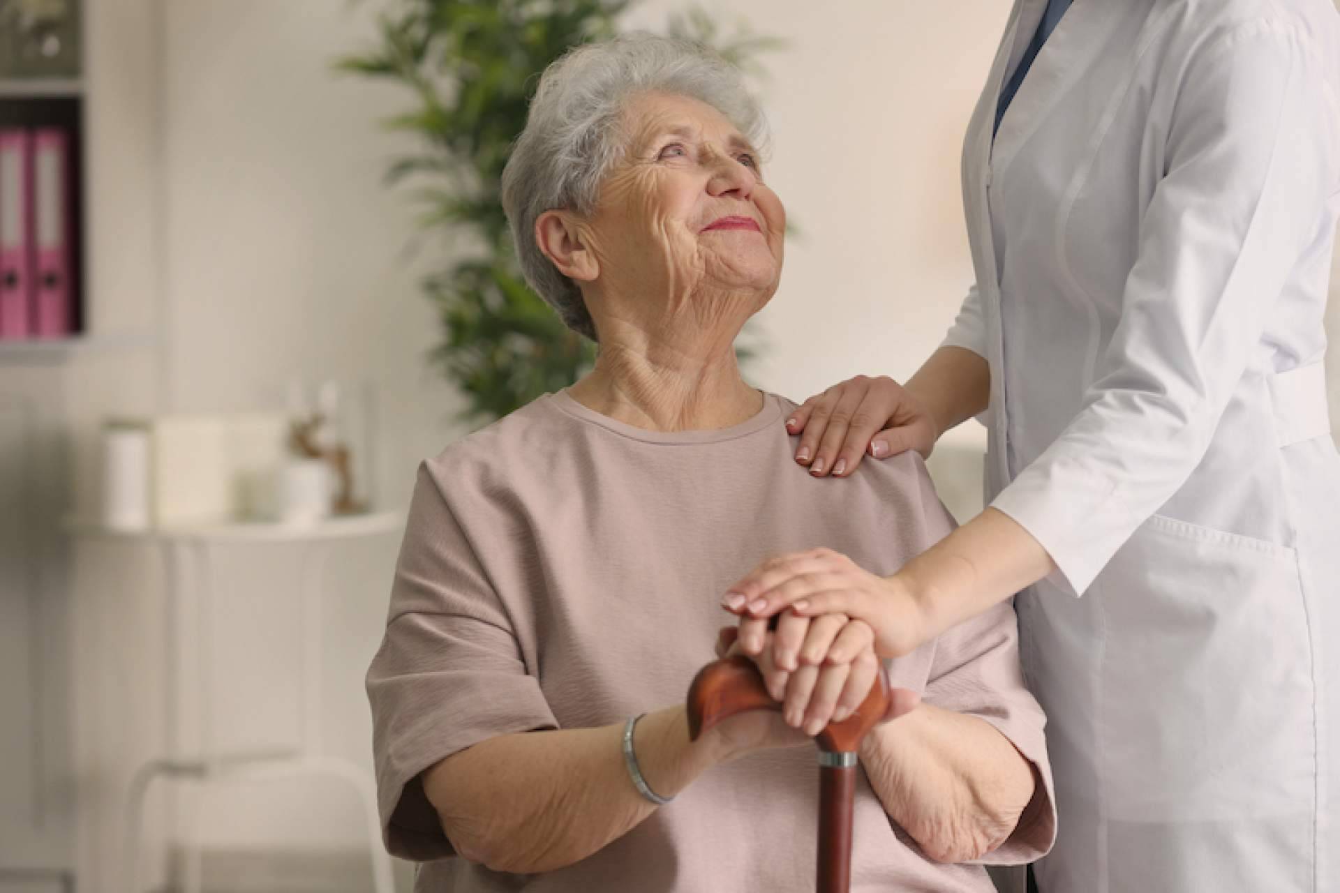 Las ventajas de la asistencia domiciliaria en Madrid, con VitalServit