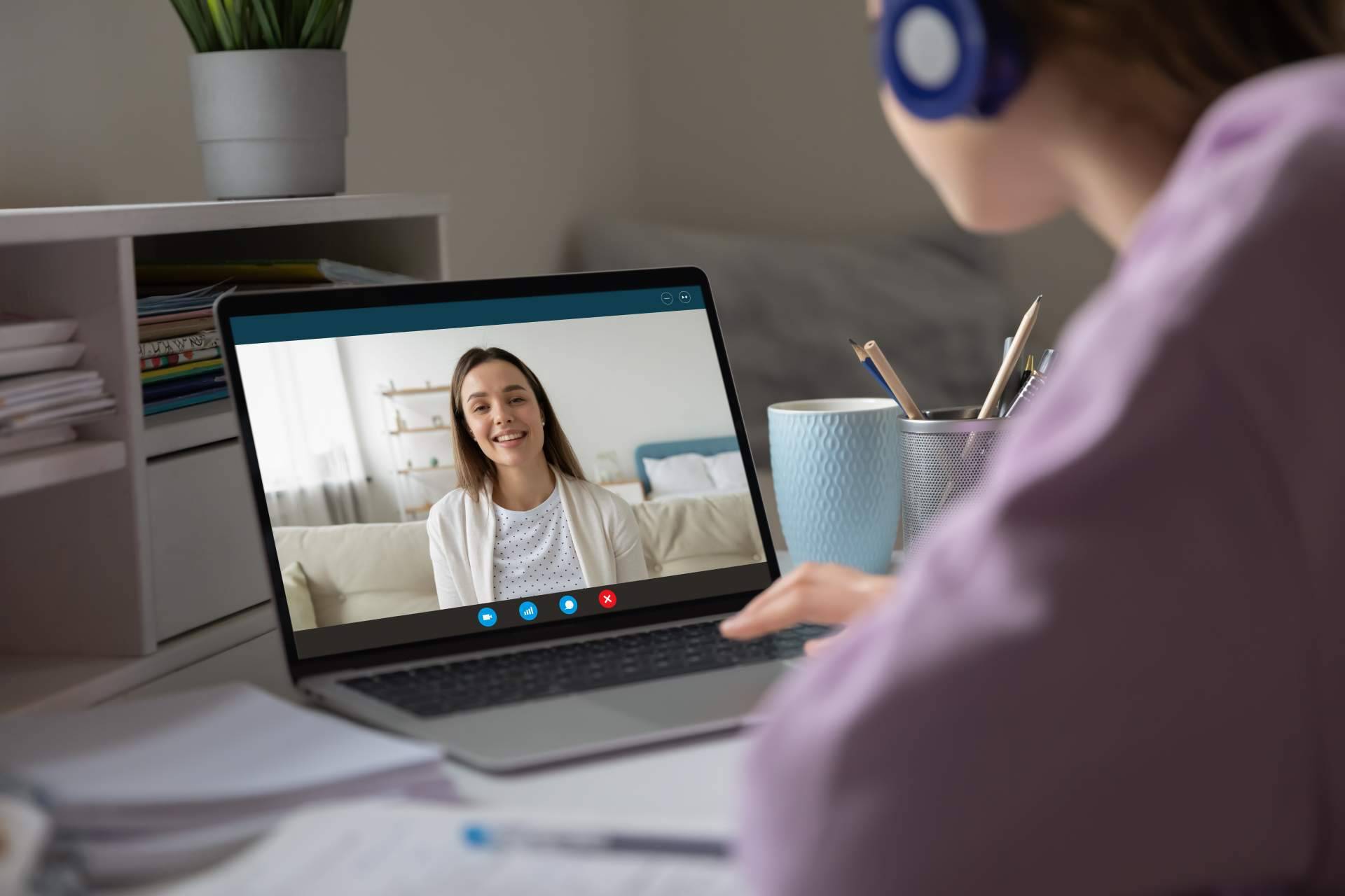 OROC lanza sus tarifas de fibra y móvil económicas y potentes para la vuelta al cole