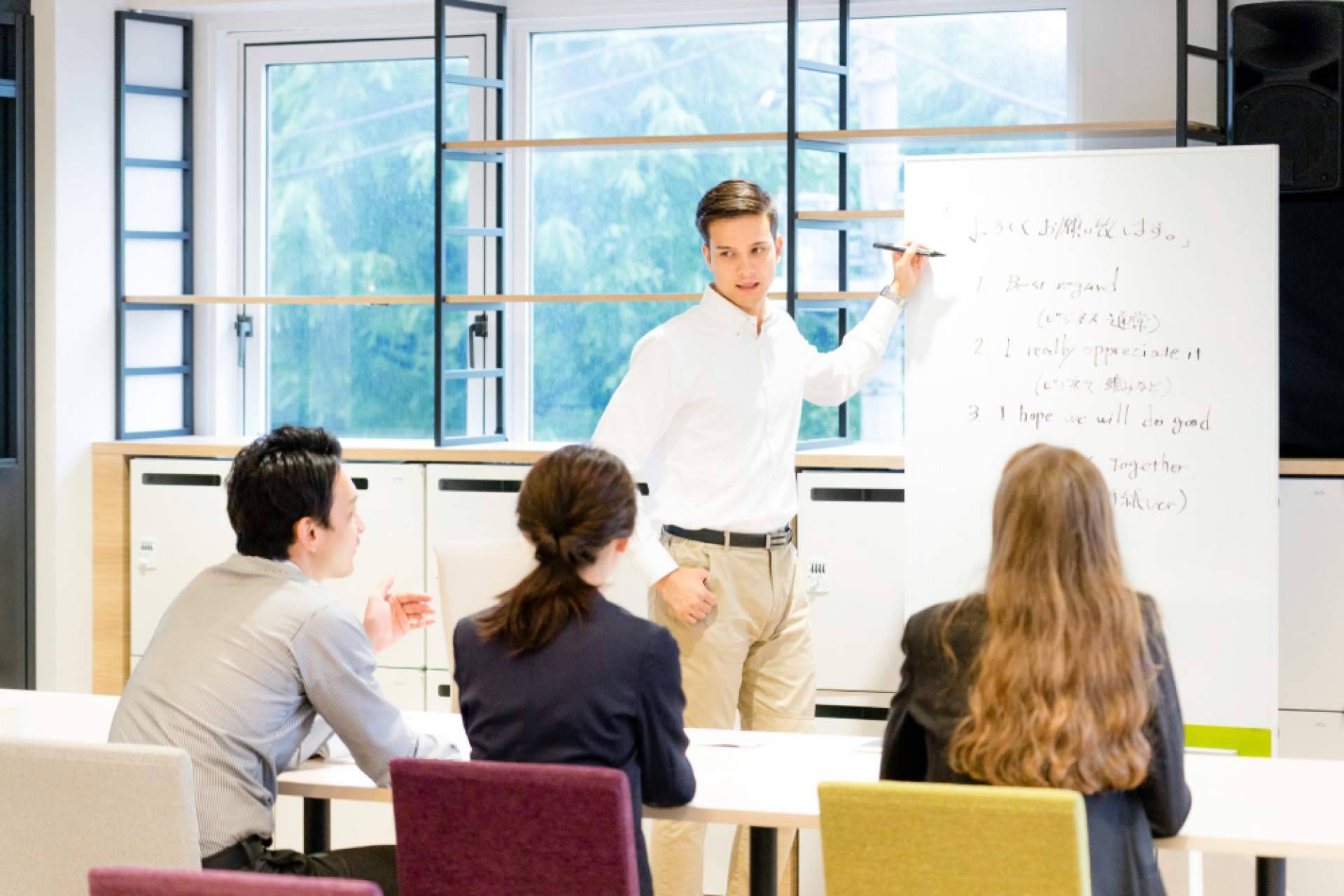Los cursos intensivos de verano son una buena forma de aprender inglés, por Linguavisión