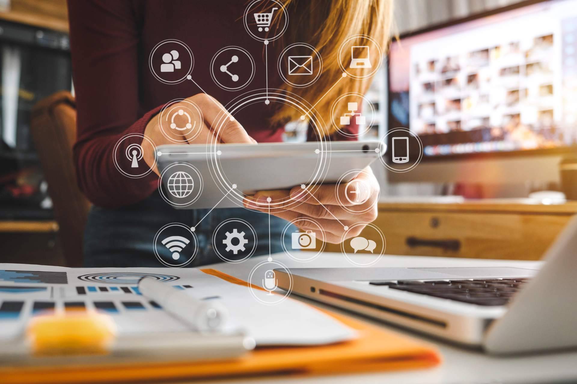 Laoom es una agencia especializada en comunicación, publicidad y marketing