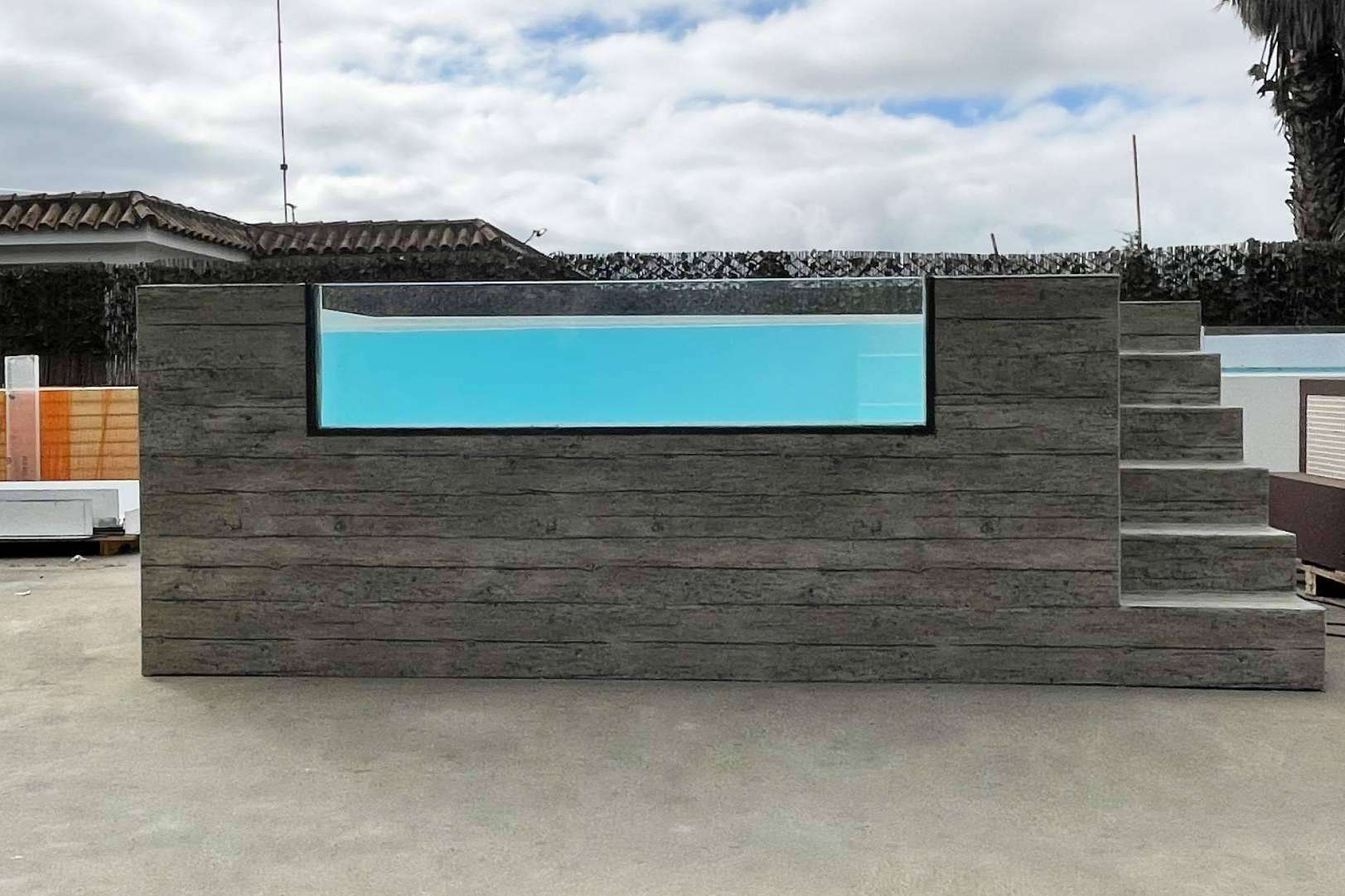 Diferentes modelos de piscina elevada con Esencial Pool