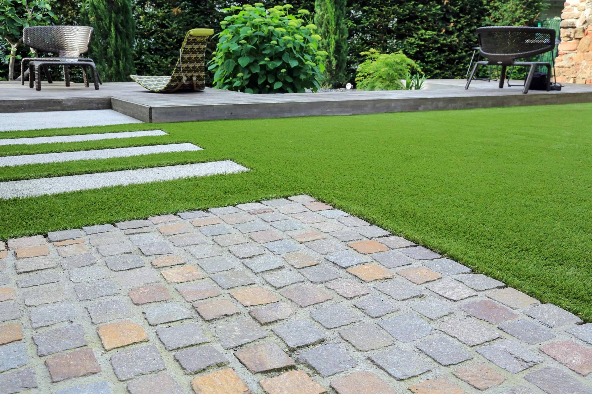 Desarrollo de jardines con césped artificial con Eurocesped