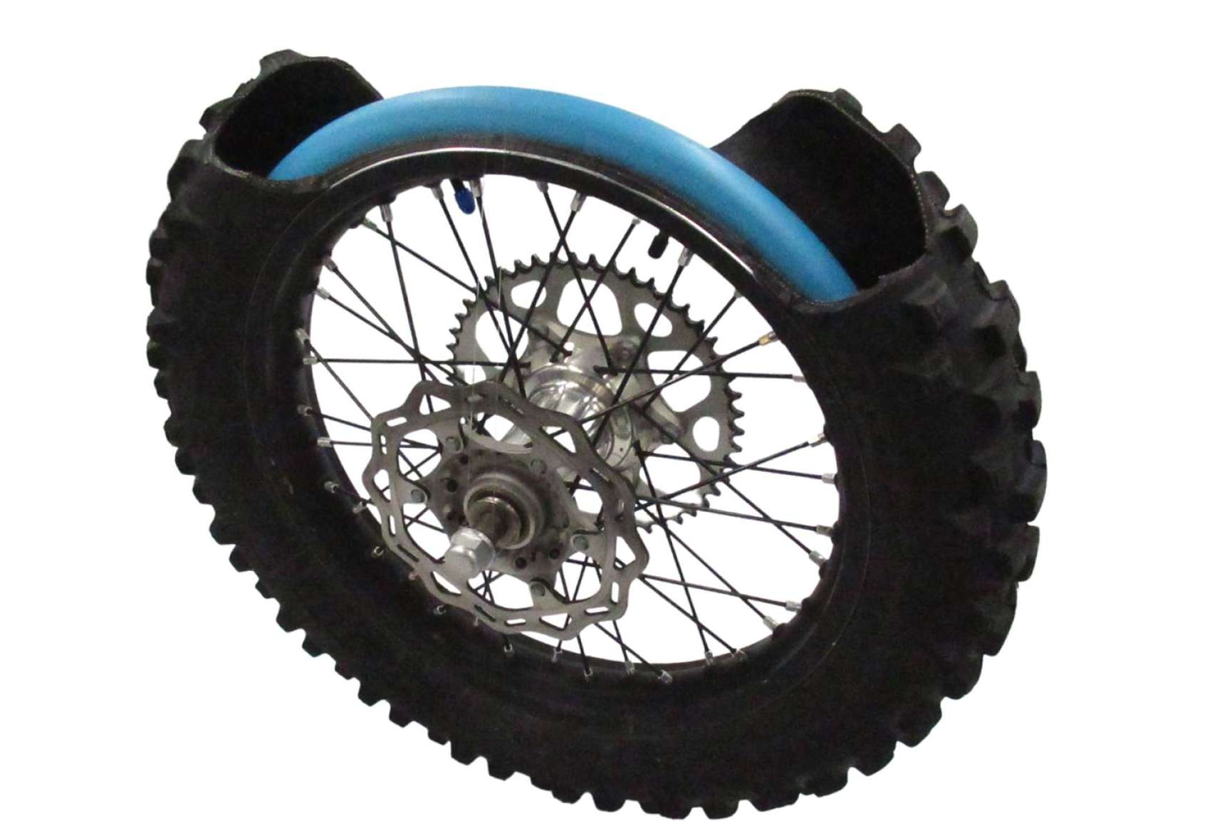 ¿De qué se trata el sistema tubeless enduro de NomOusse?