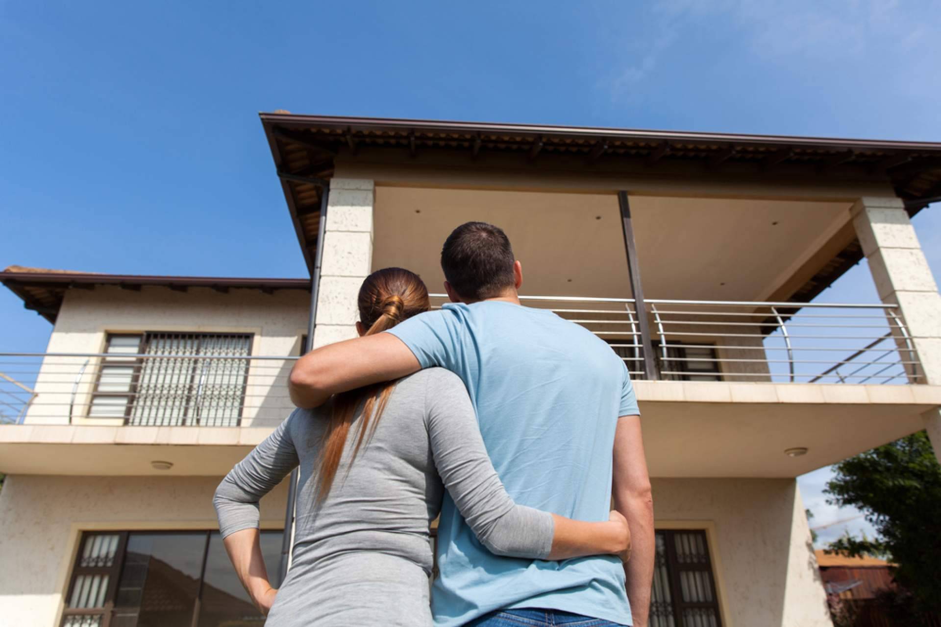 Pasos a tener en cuenta para vender una casa hipotecada, con Inmoversión