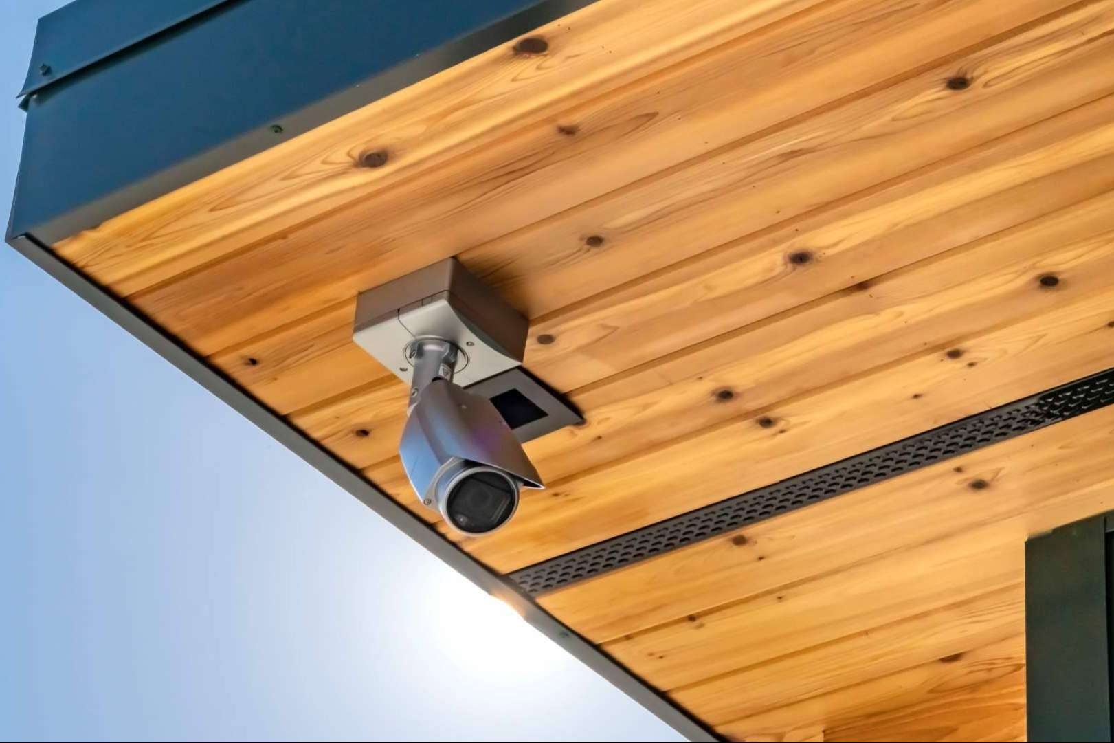 Encontrar sistemas de seguridad para el hogar profesionales y efectivos en Mood Seguridad