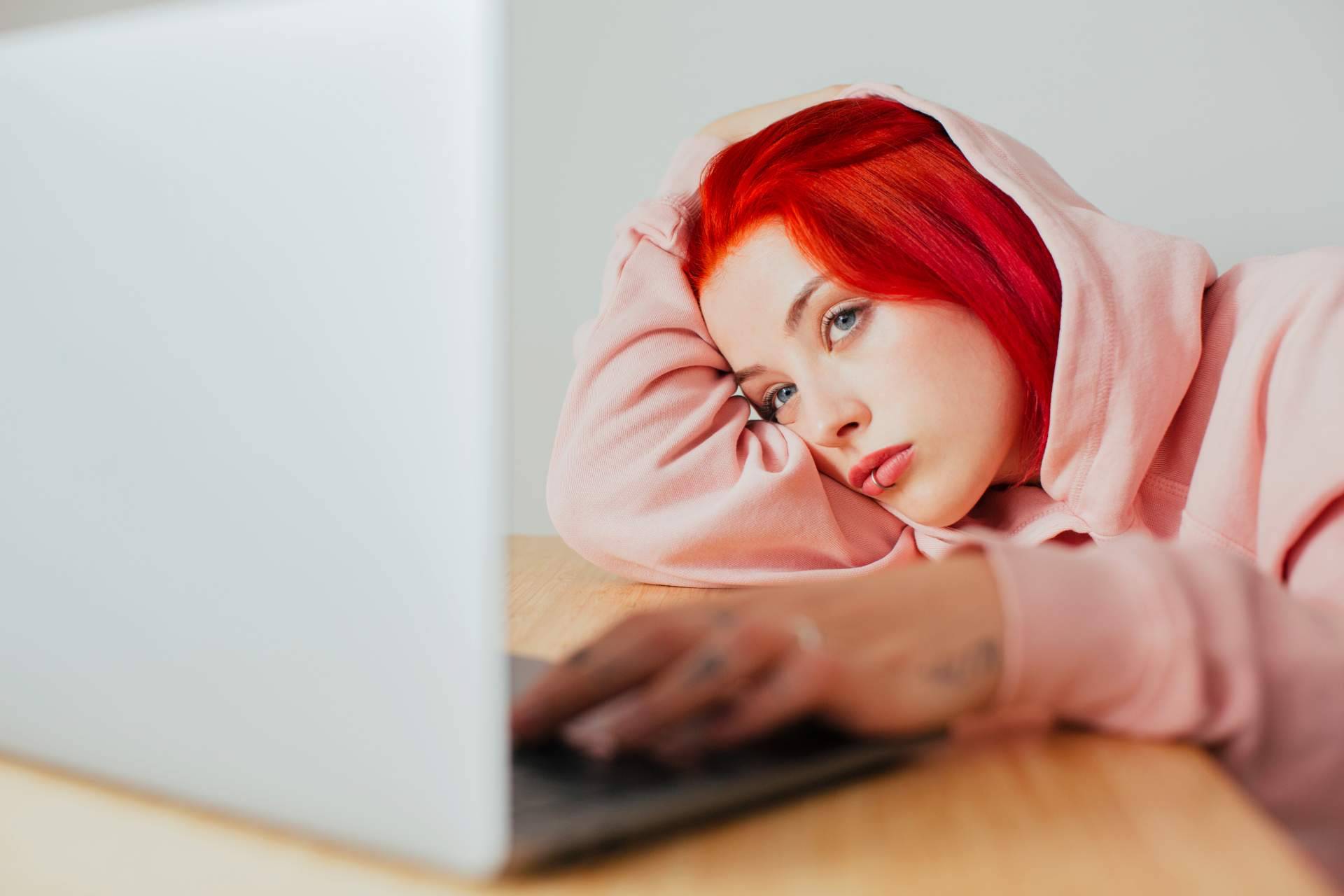 La relación entre redes sociales, confianza y autoestima, por Bibefy