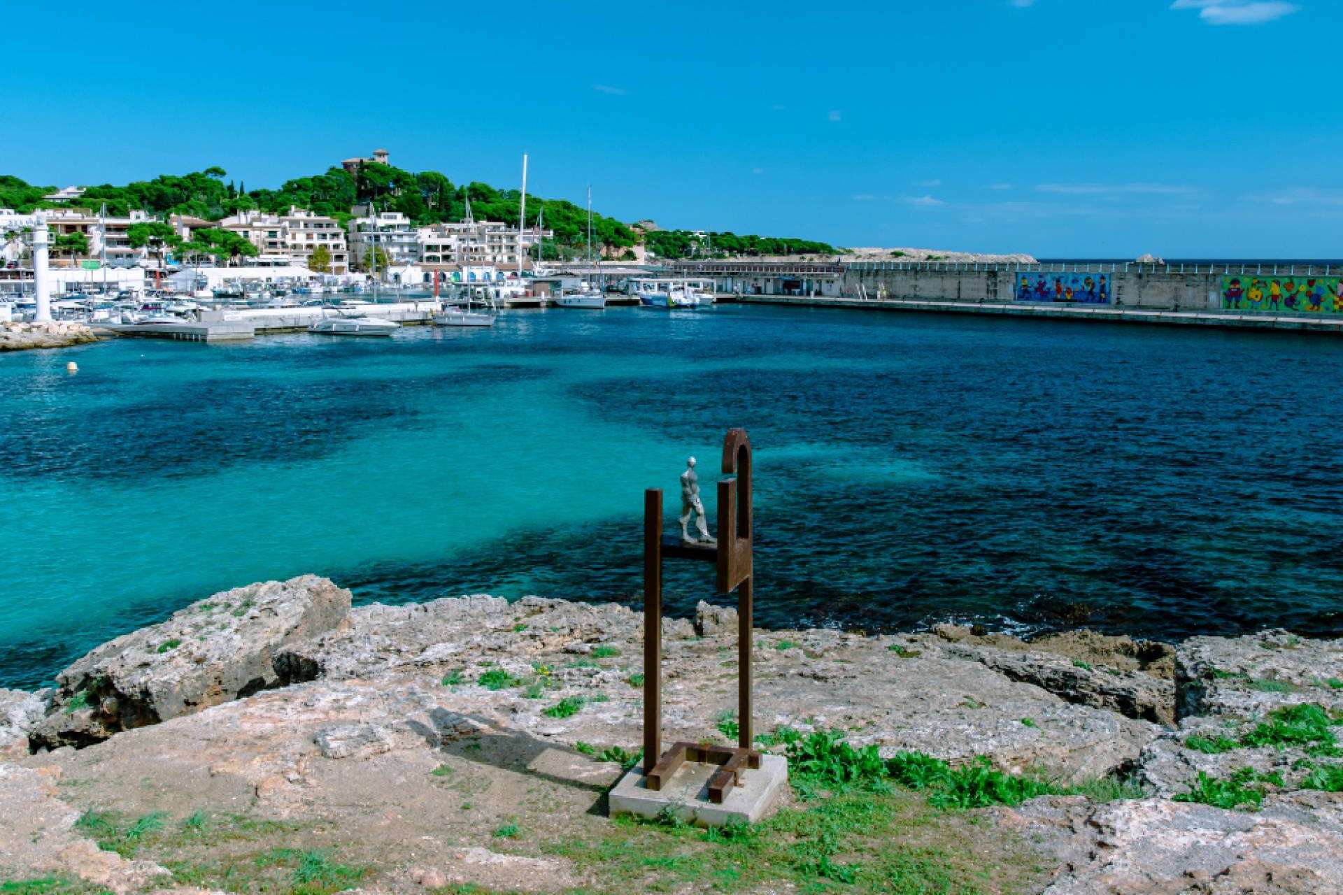 Cala Ratjada; la joya escondida de Mallorca para parejas enamoradas