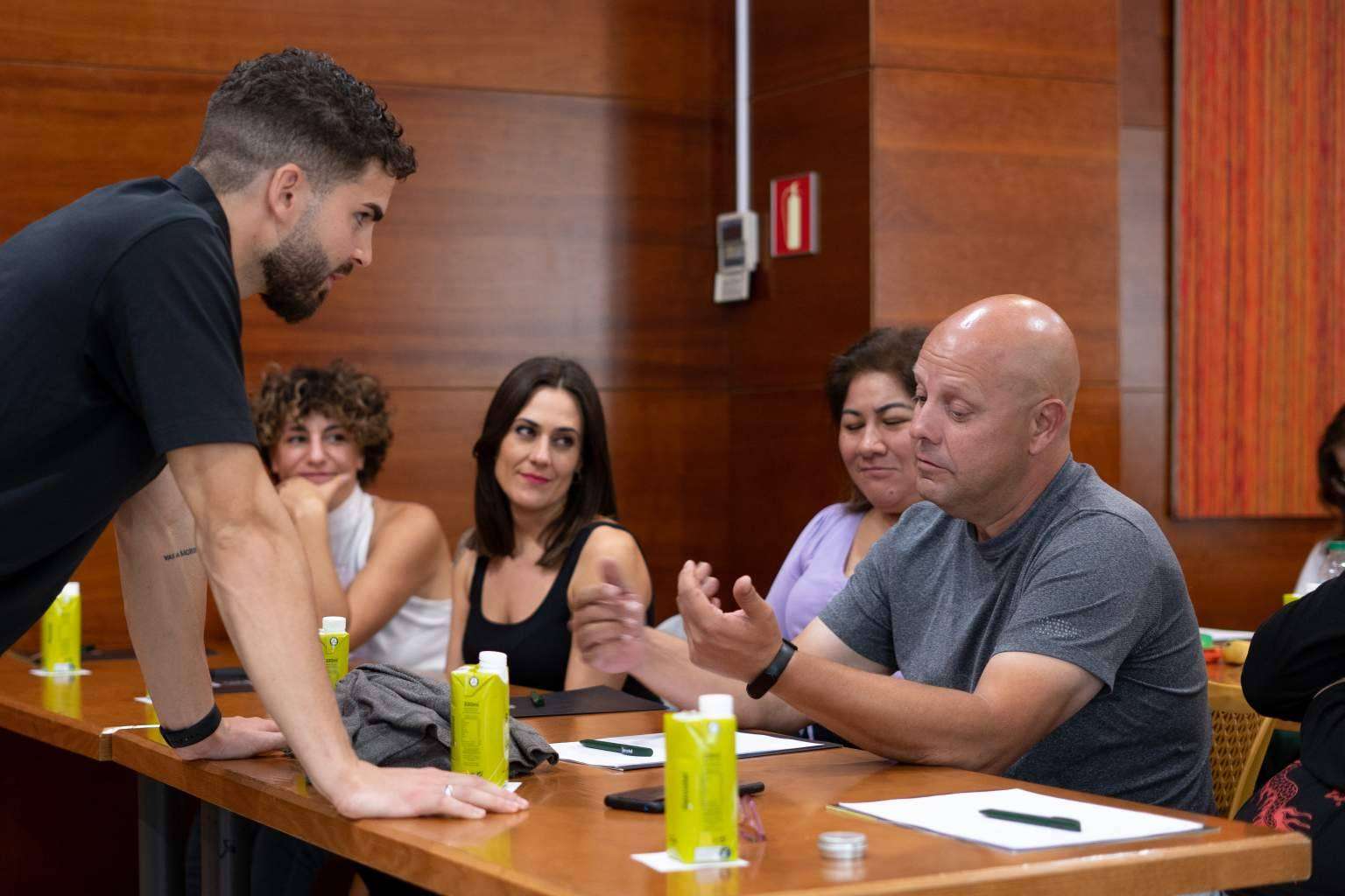 Incubadora de Lanzamientos explica cómo crear un negocio online rentable para freelance y autónomos