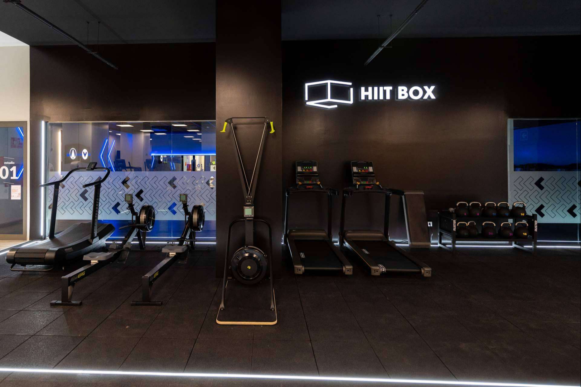 La nueva competición accesible para todos y para la que uno se puede preparar en VivaGym es Hyrox