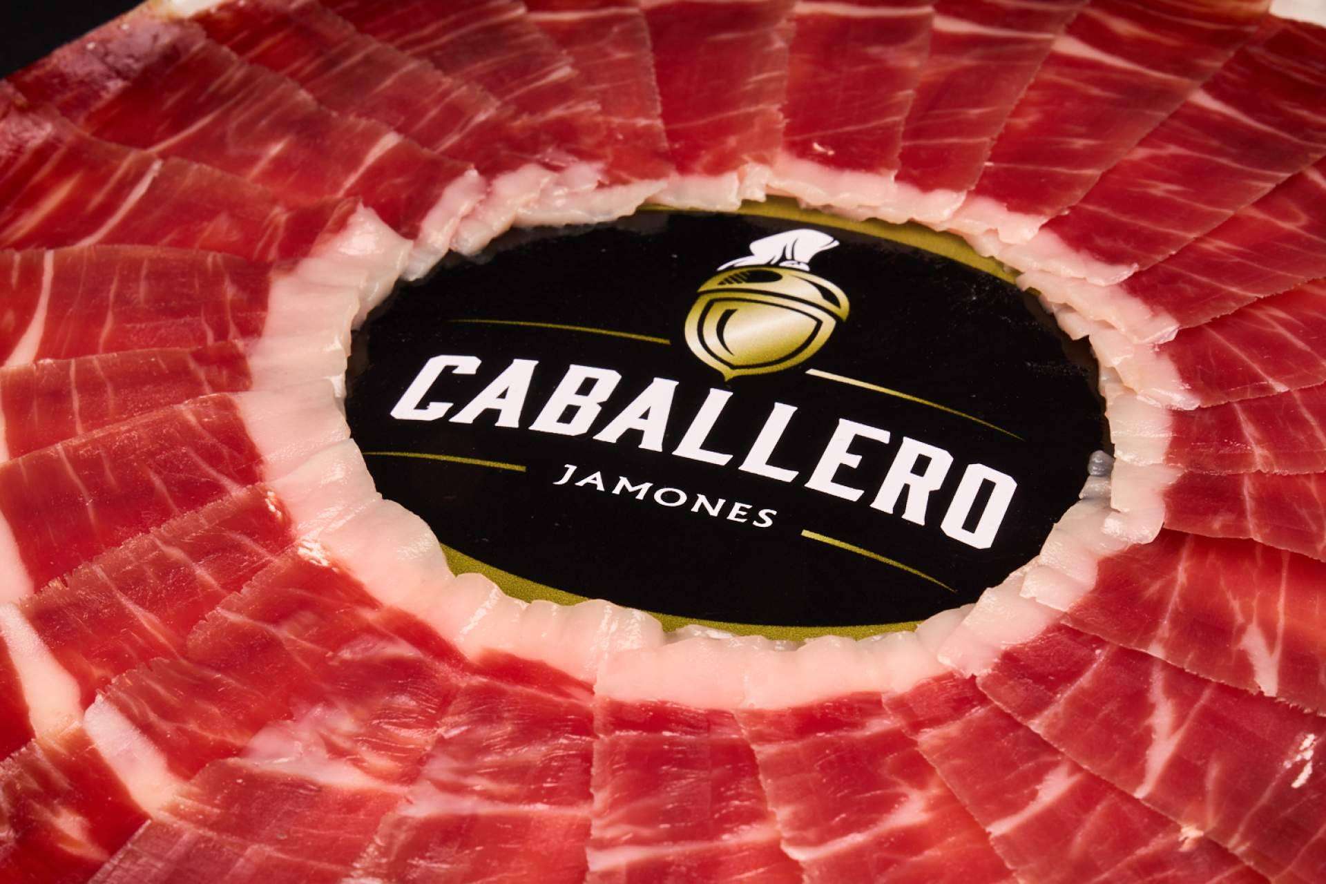 Adquirir el jamón bellota 100% ibérico de la marca Jamones Caballero