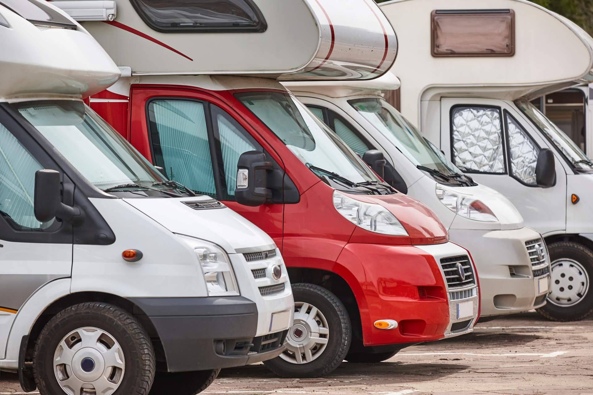Las ventajas de ir a un parking para caravanas