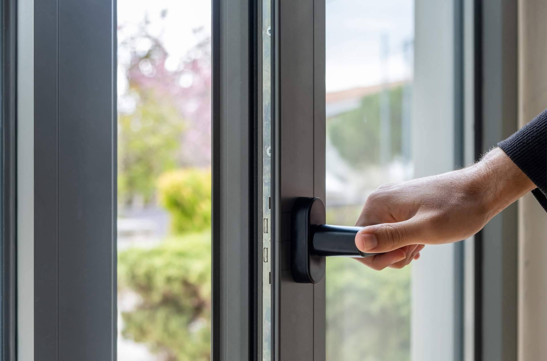 Cambio ventanas Valencia con los expertos de Hoco