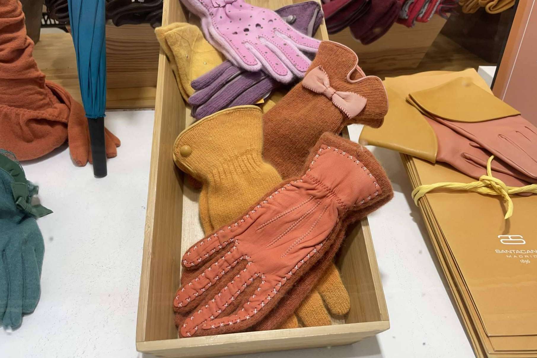 Ideas de regalos navideños con Santacana