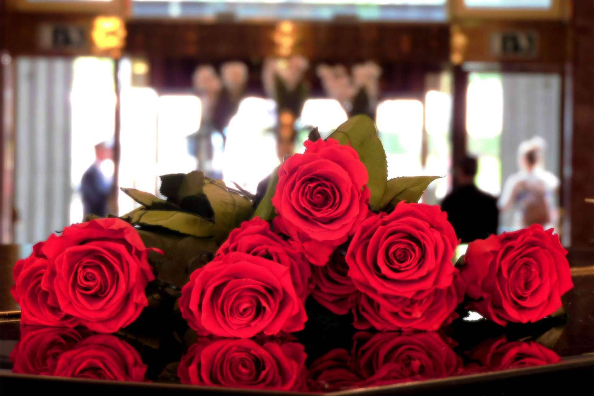 Roses to Love crea diseños únicos y sostenibles para eventos