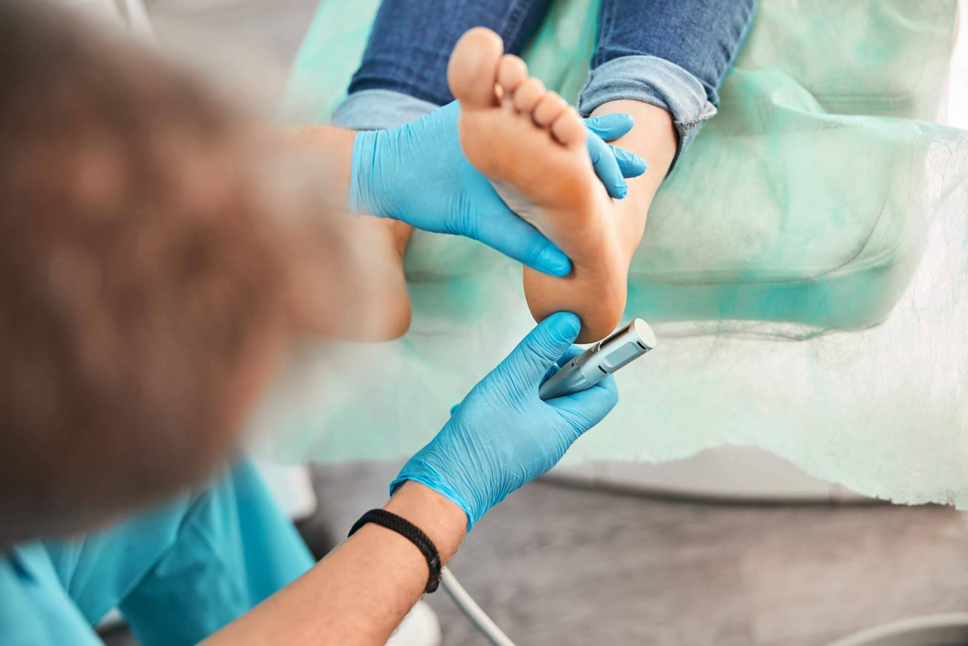 Podología en Madrid, en el Centro Médico El Pilar