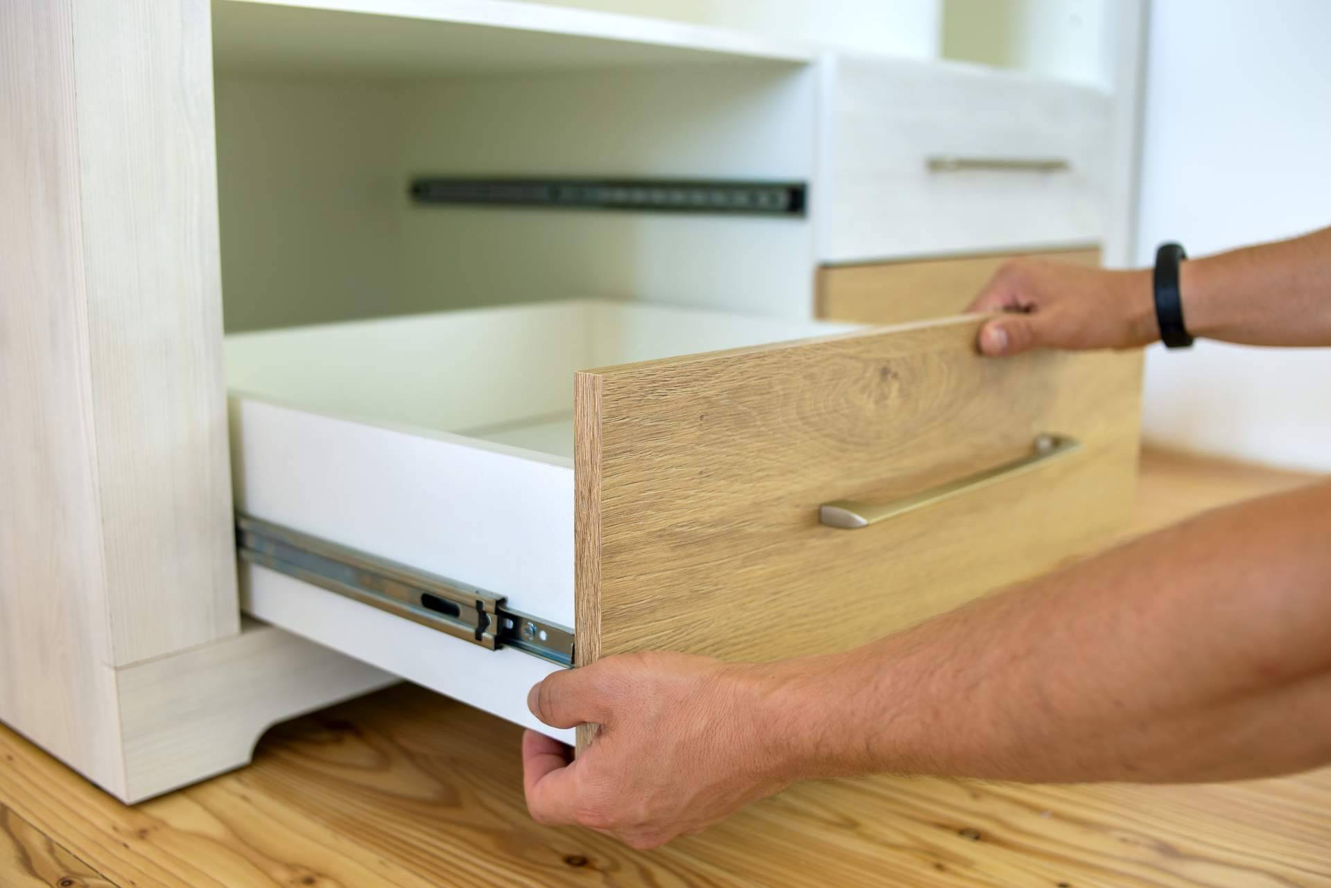 Trivimar cuenta con una de las gamas más completa de sistemas para armarios, closets y walk in closets