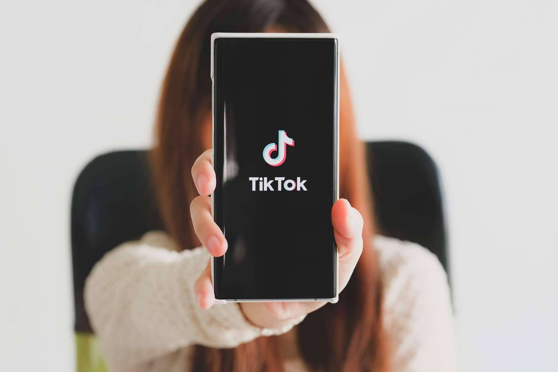 Cómo comprar seguidores de calidad en TikTok y monetizar