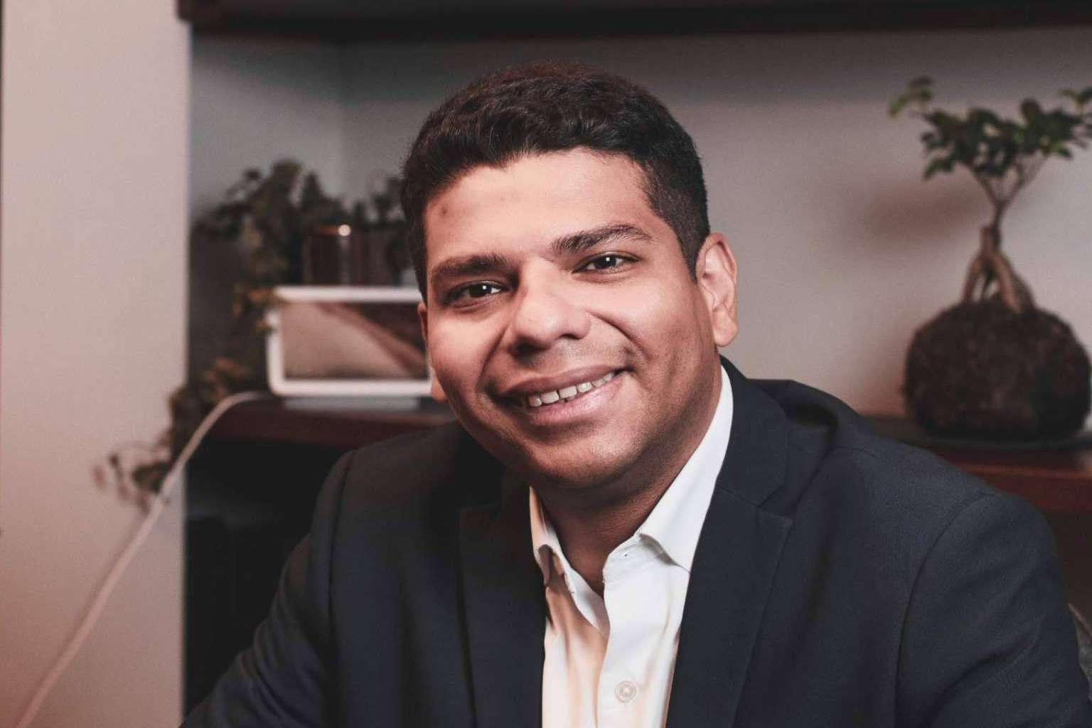 Microcapilar Hair Clinic, con el Doctor Antonio Fernández Brito, experto en microinjerto capilar