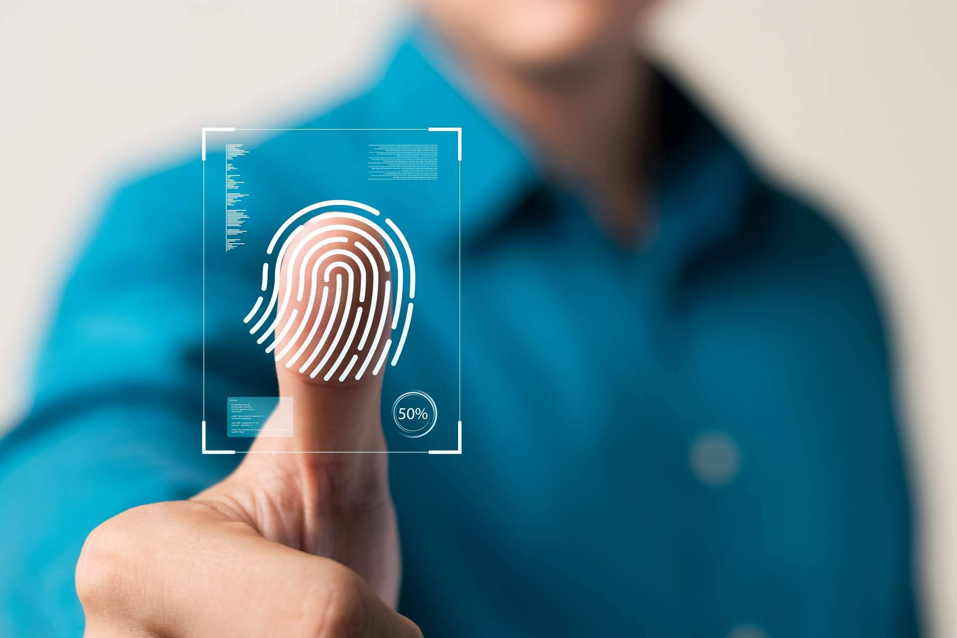 Limitaciones al fichaje con biometría, todo lo que se debe tener en cuenta según HRLOG