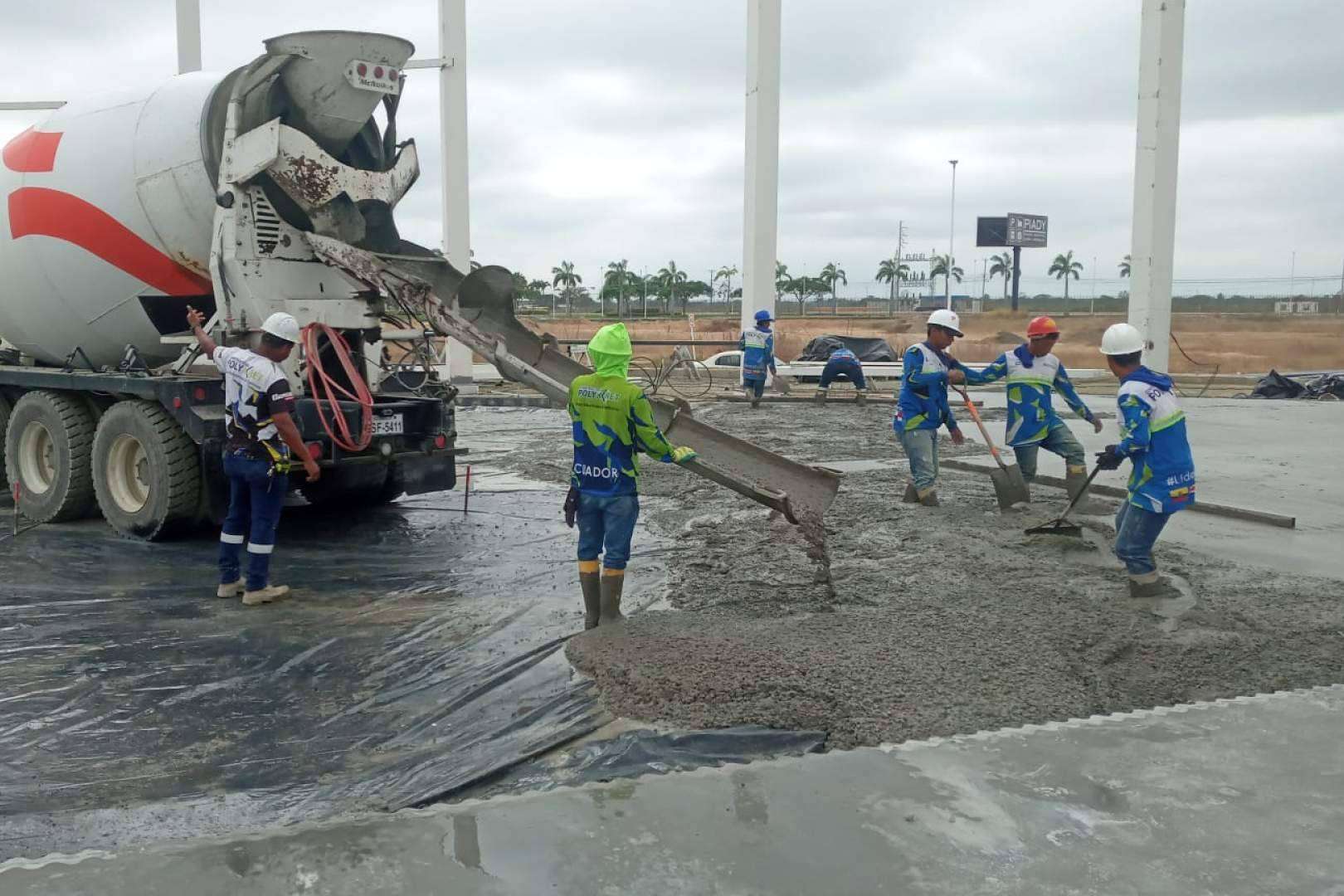 Microfibras Fibratec en soleras de Farmayala-Ecuador