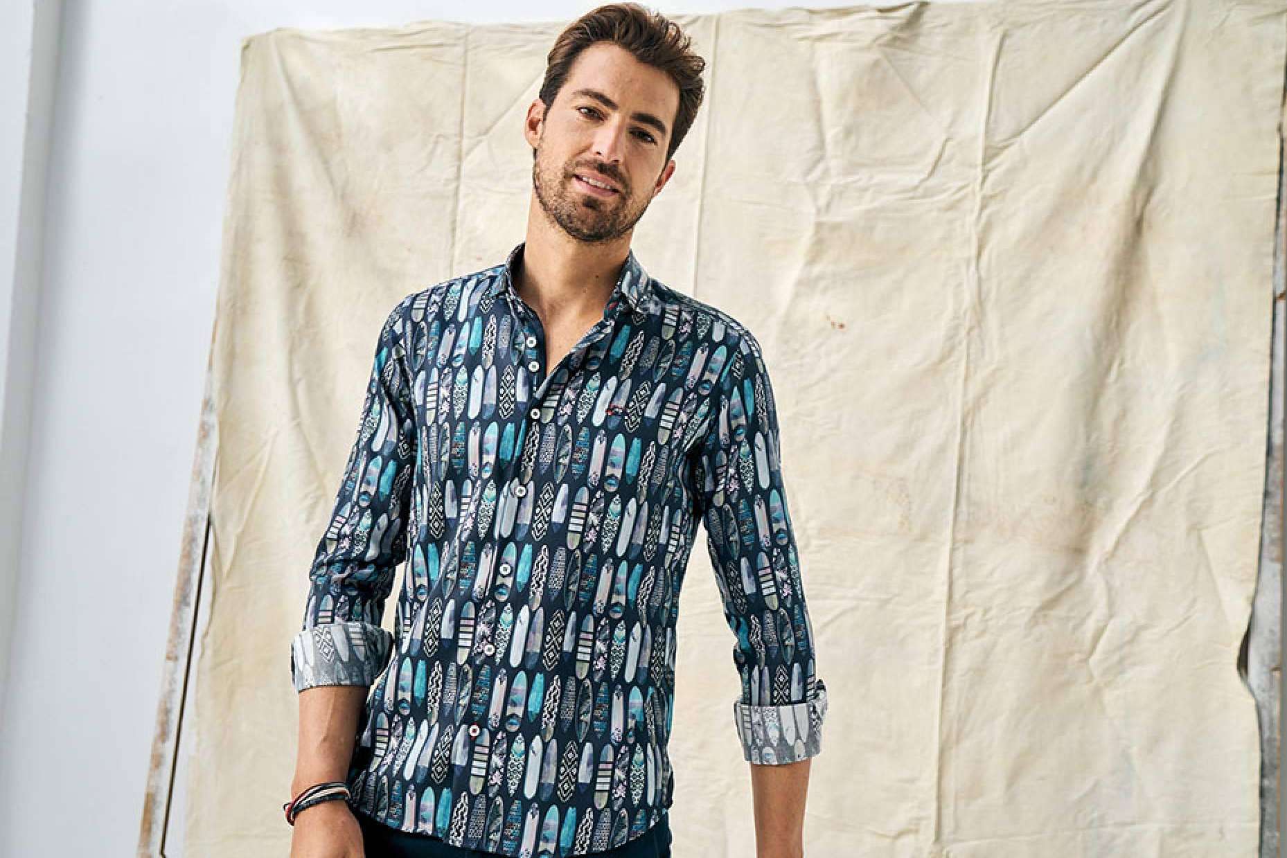 Camisas estampadas de hombre de Surfcar. Vanguardismo y estilo