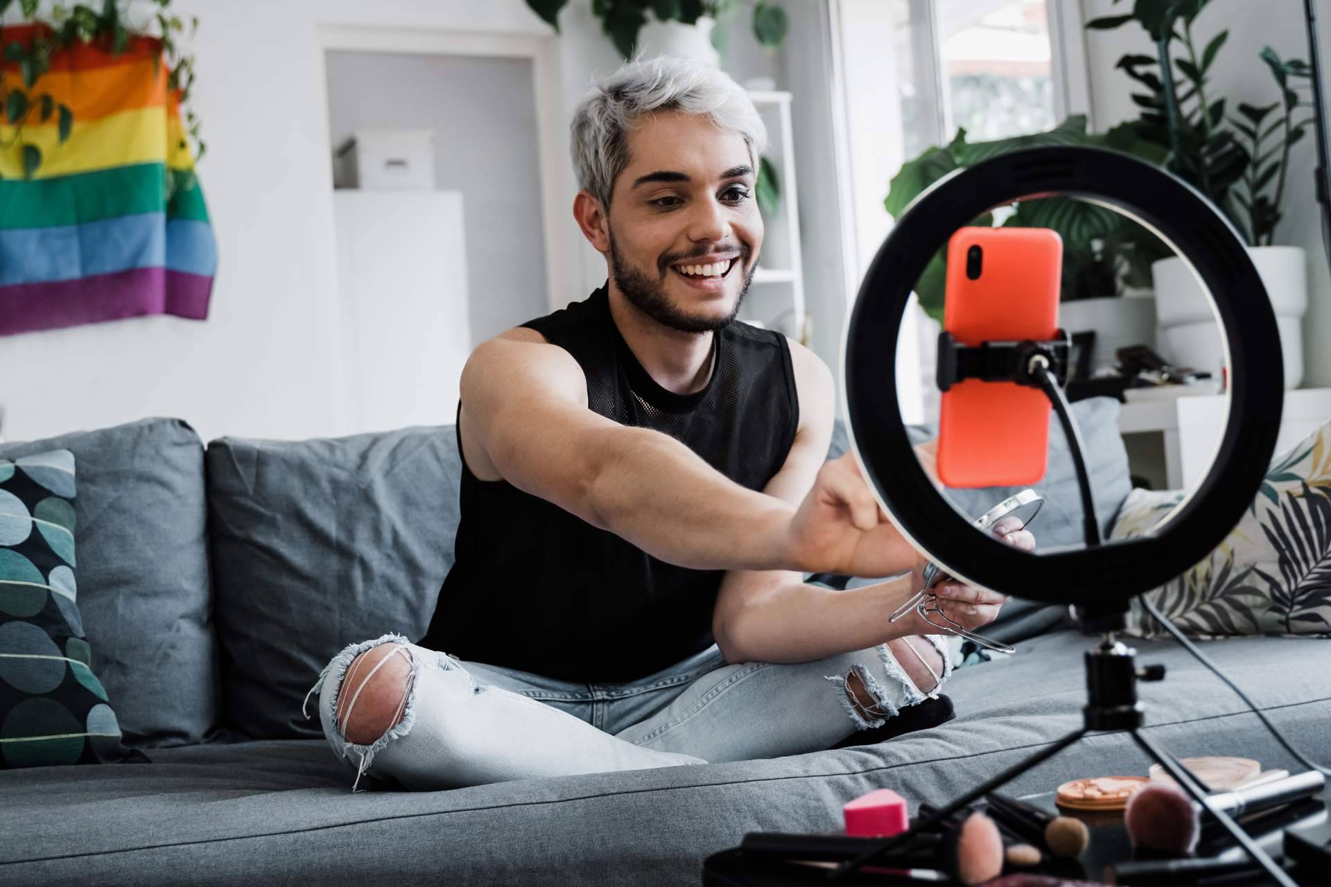 Youuup, la aplicación para crear compartir y disfrutar de contenido real