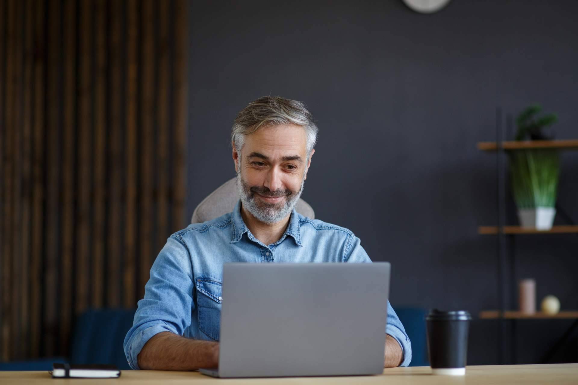 CEAPS ofrece cursos de peritación acreditados en modalidad 100 % online
