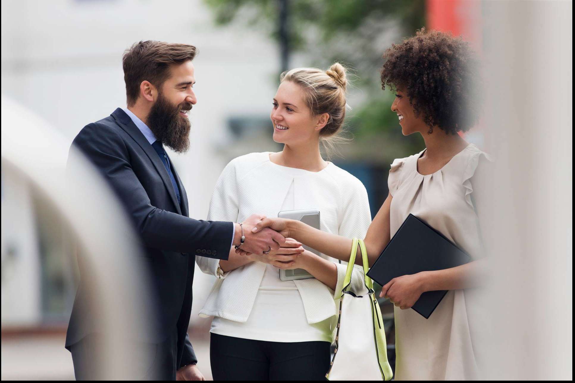 Knowee revoluciona el networking para freelancers y emprendedores con sus tarjetas de visita digitales