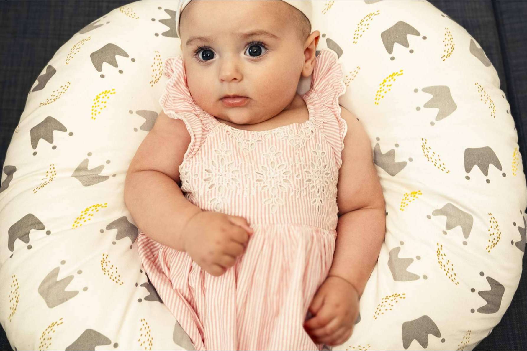 Lactancia materna; la importancia de una postura cómoda y natural, por Sonora Baby